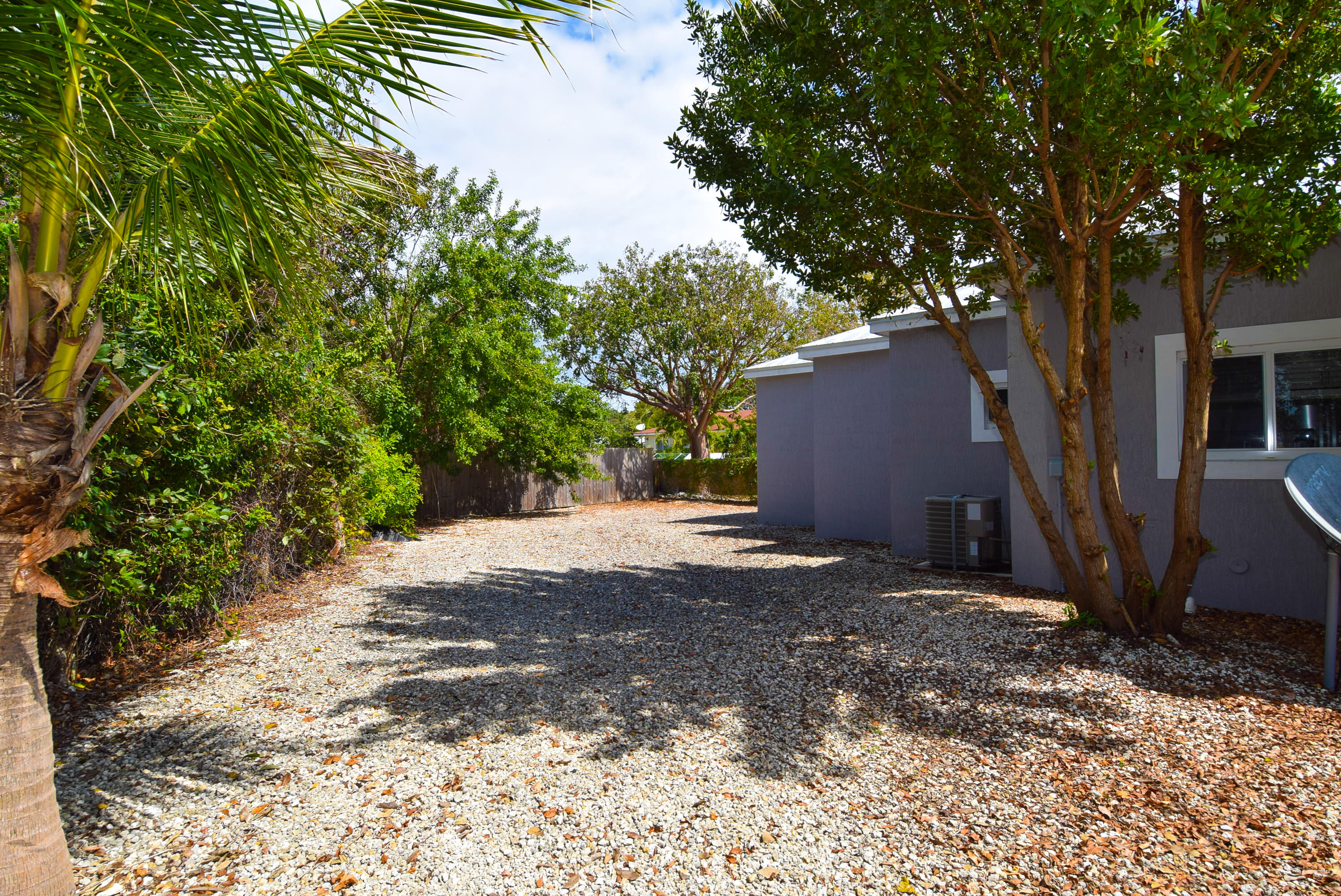 2 Abaco Road