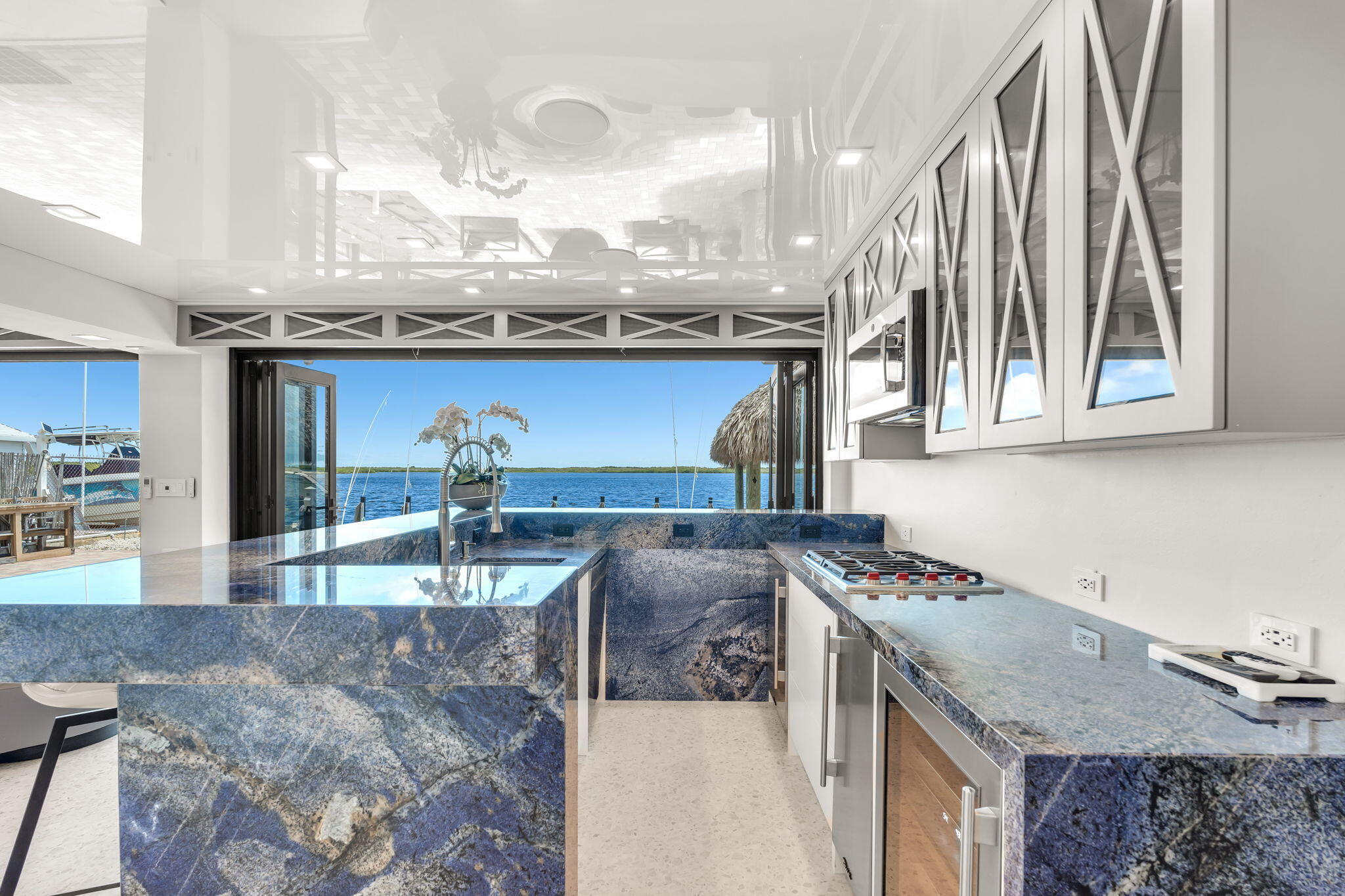 626 Island Drive
