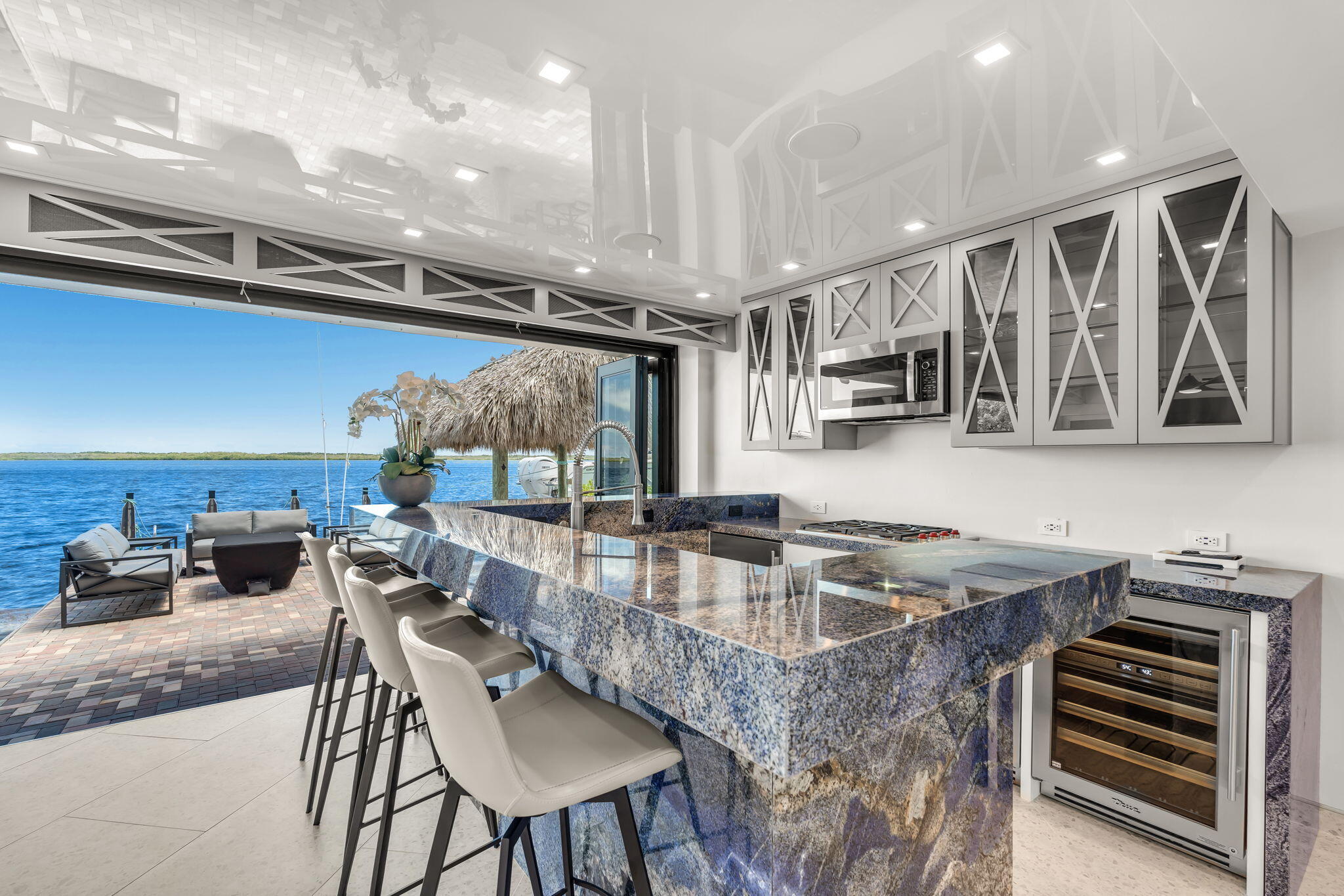 626 Island Drive