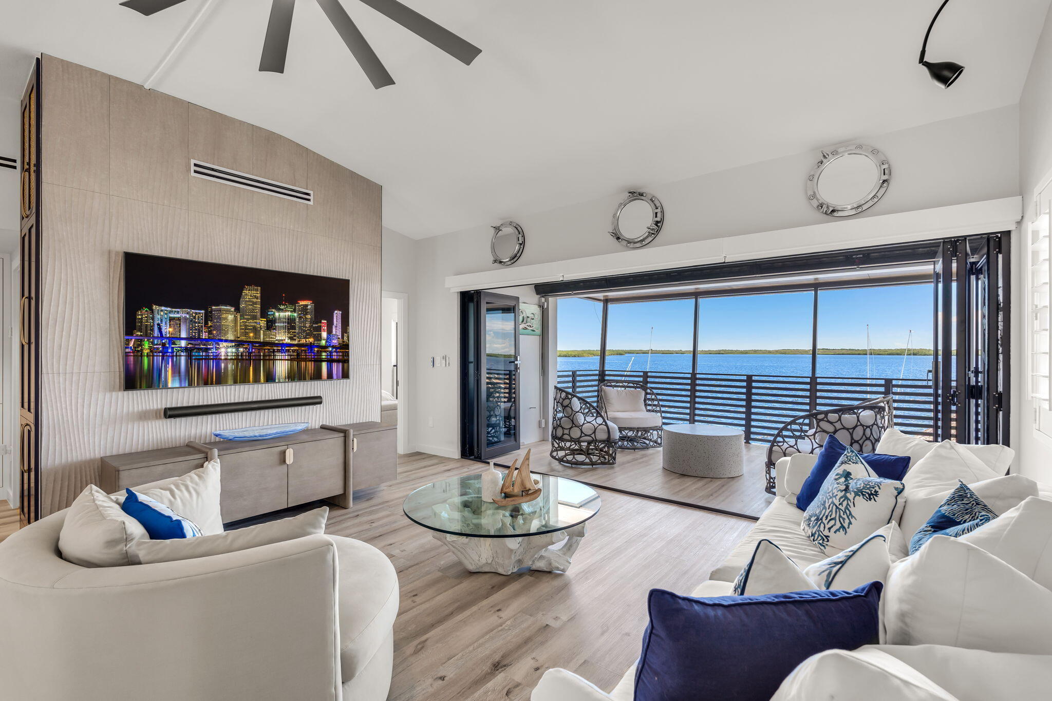 626 Island Drive