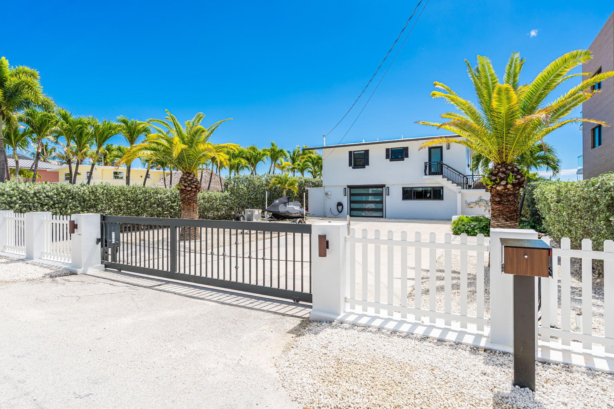 626 Island Drive