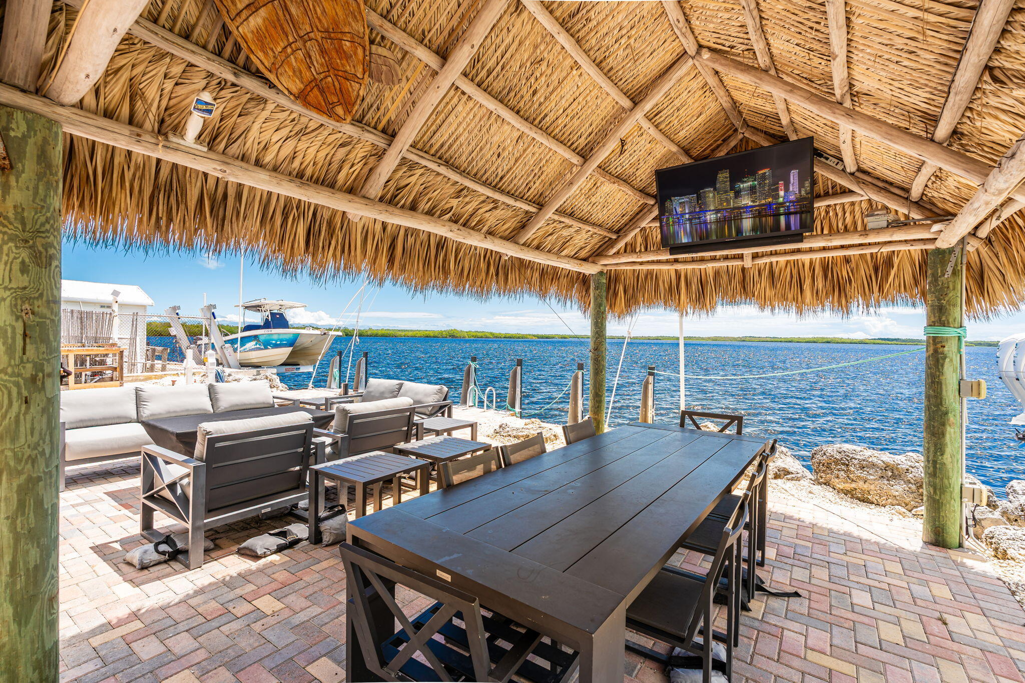 626 Island Drive