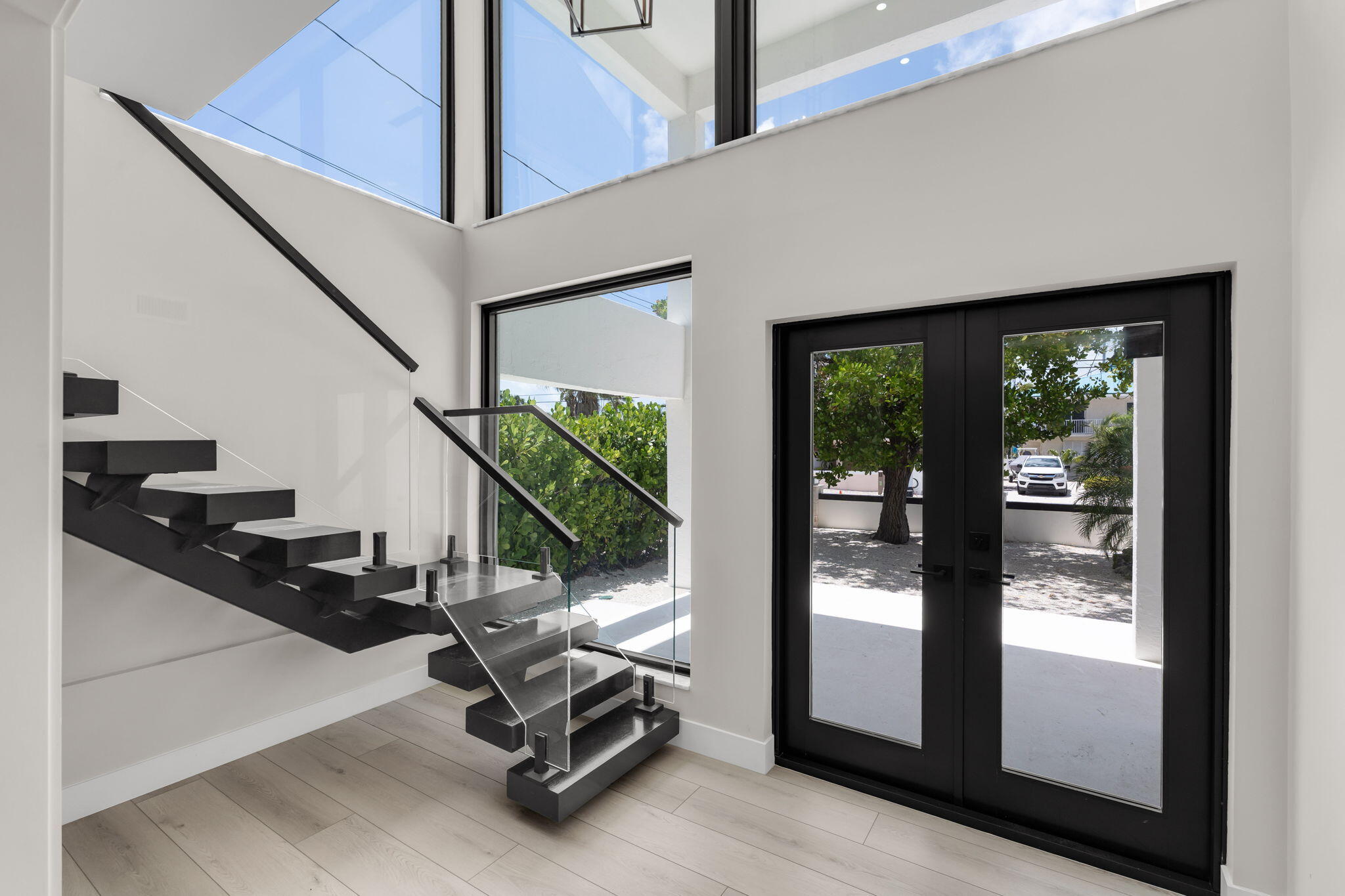 294 Saint Thomas Avenue