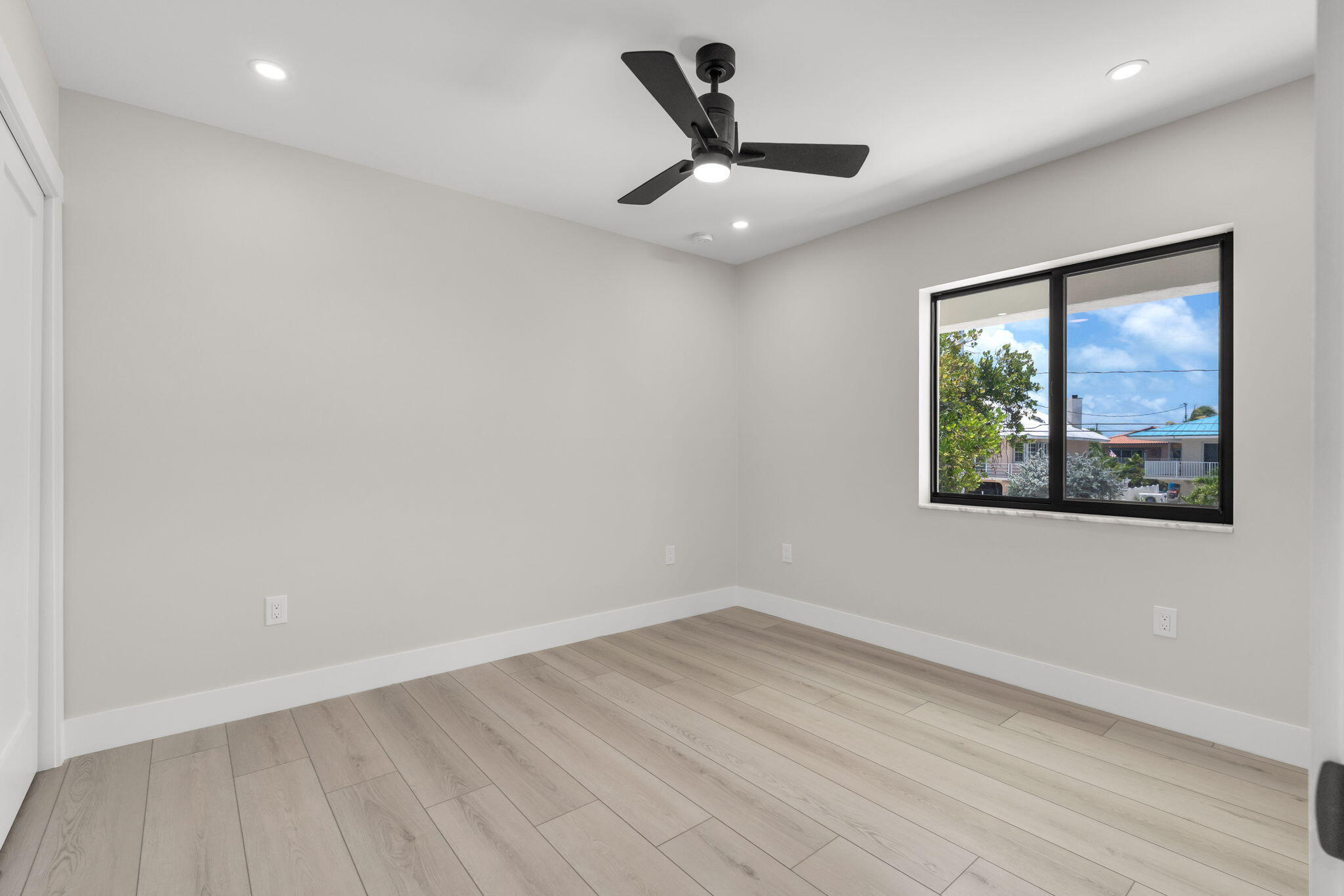 294 Saint Thomas Avenue