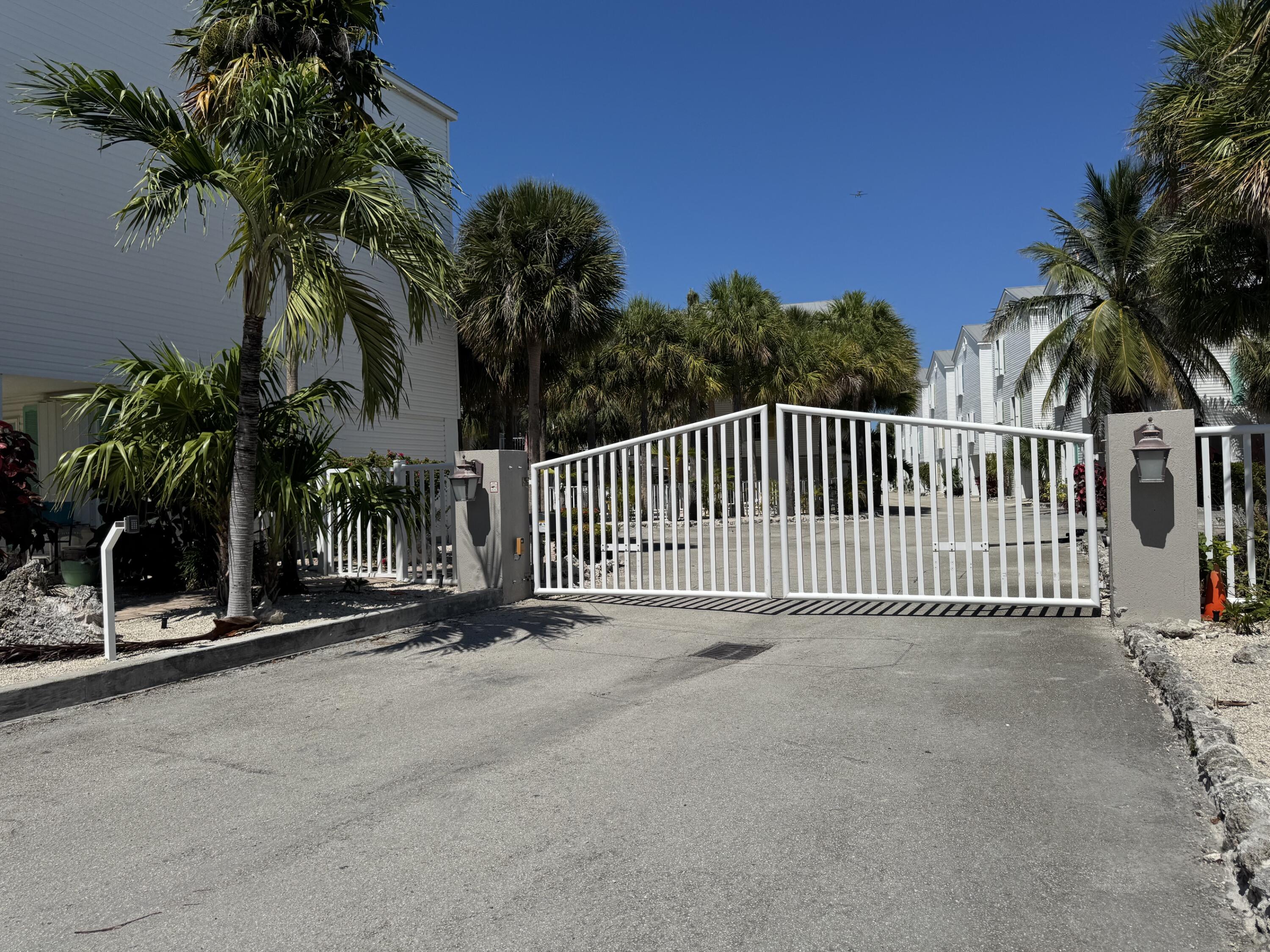 329 25th Street