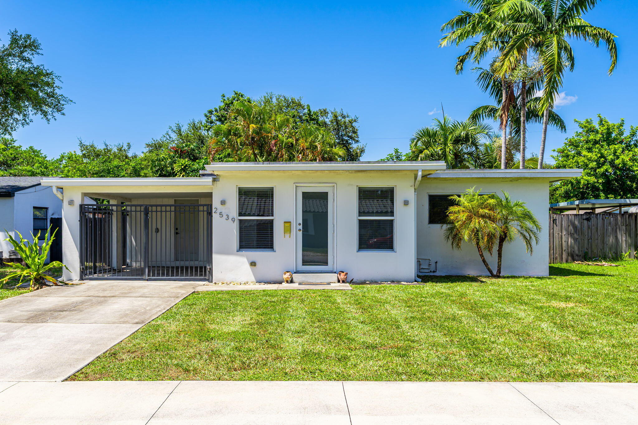 2539 Coolidge Street