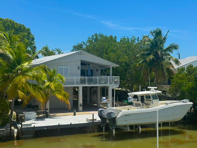 912 Lobster Lane