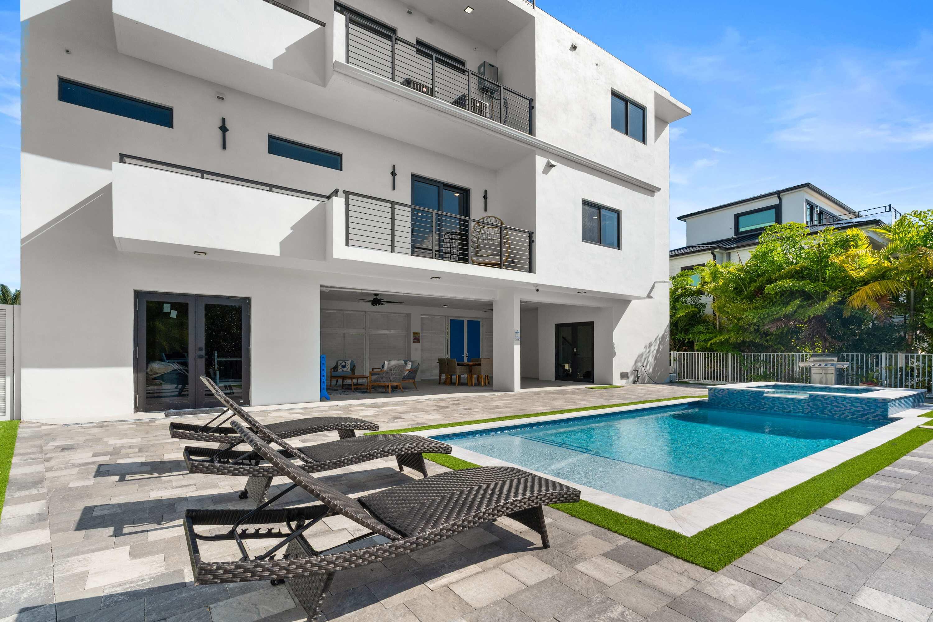 136 Coco Plum Drive