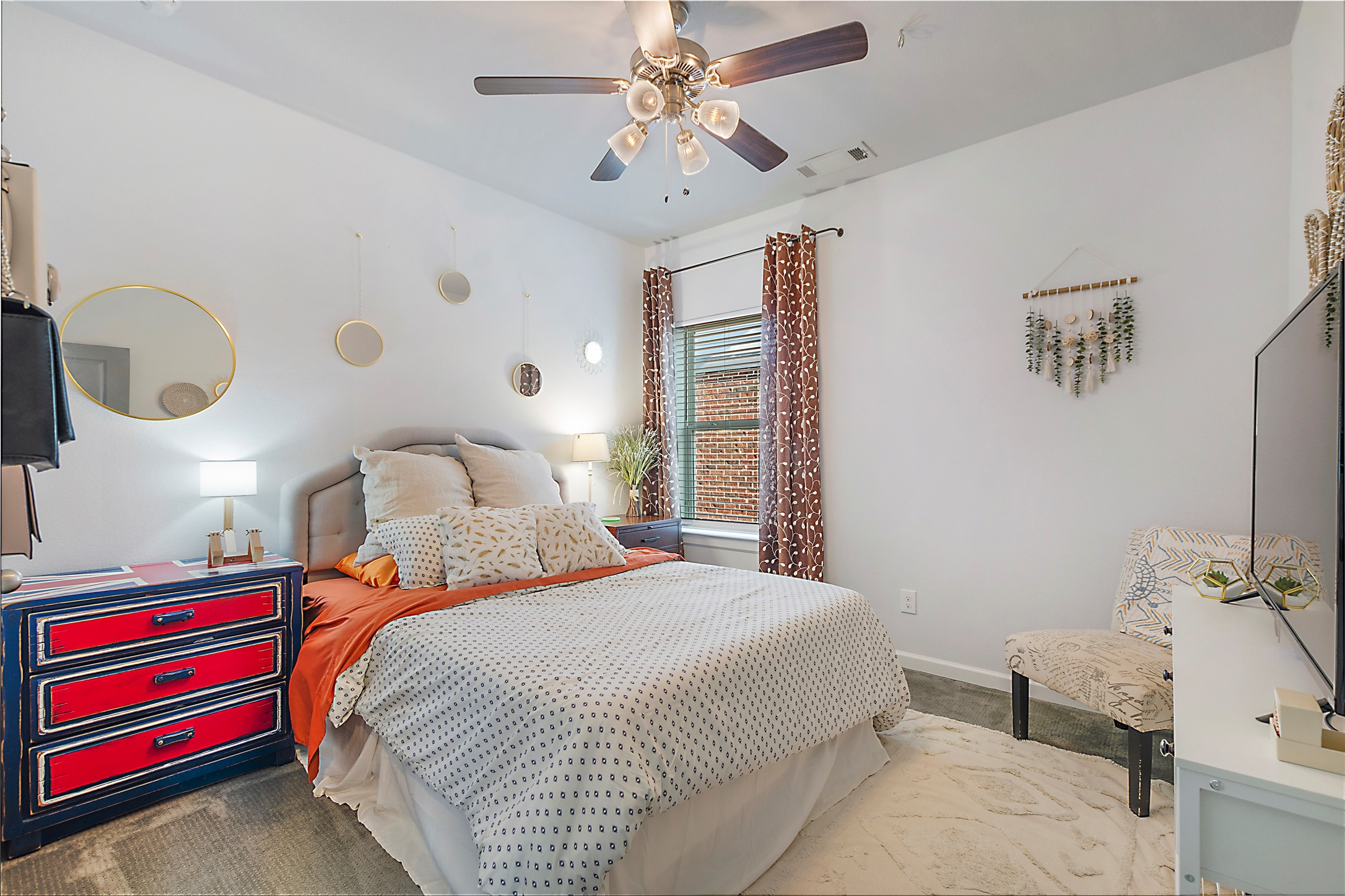 2223 Tremont Boulevard