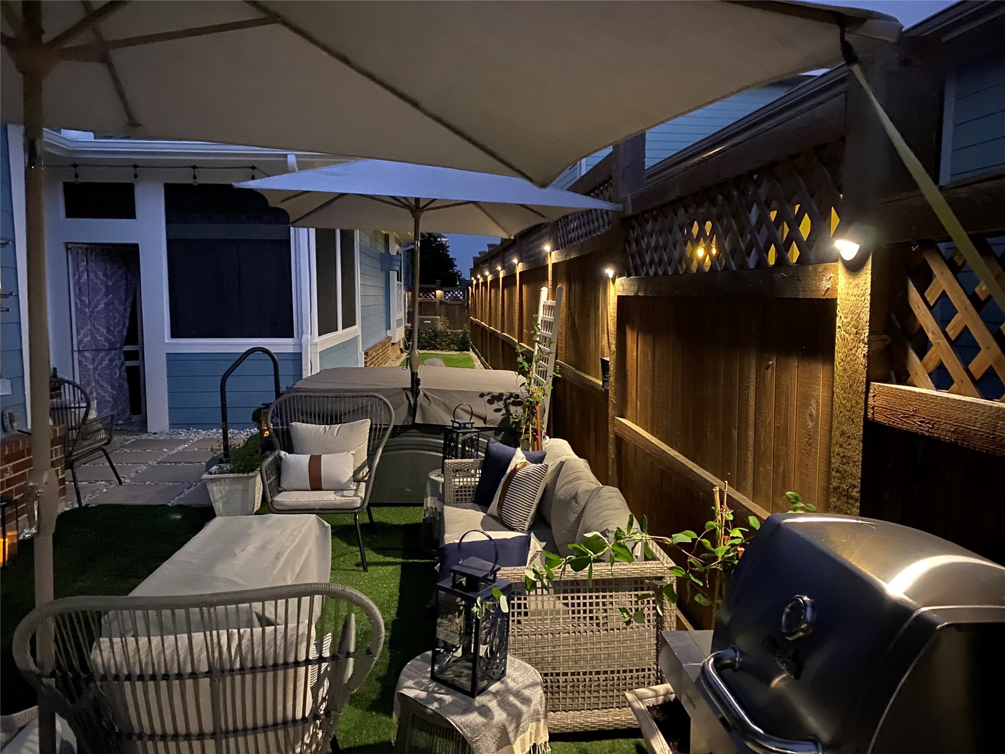 2223 Tremont Boulevard