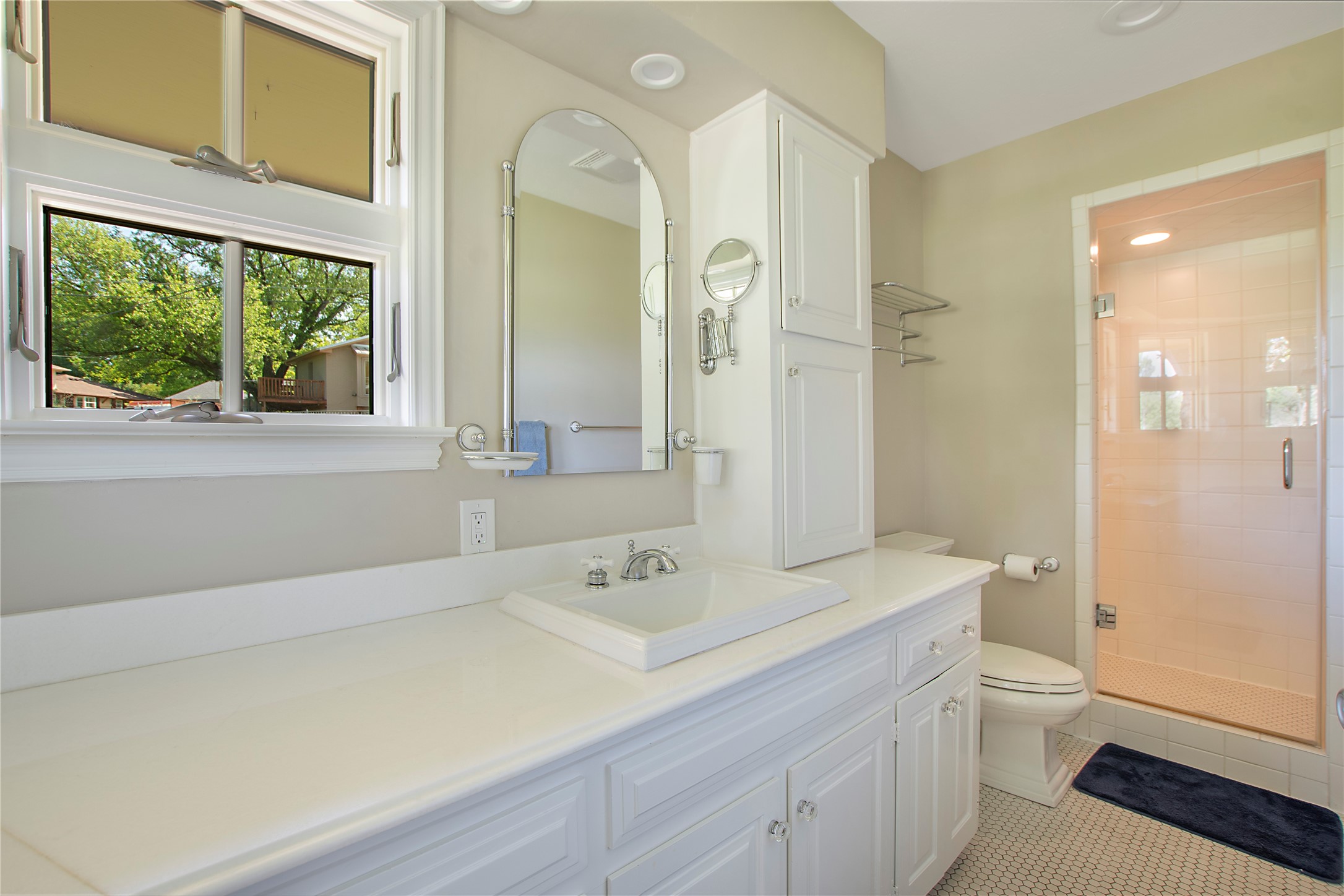 2415 Custer Cove