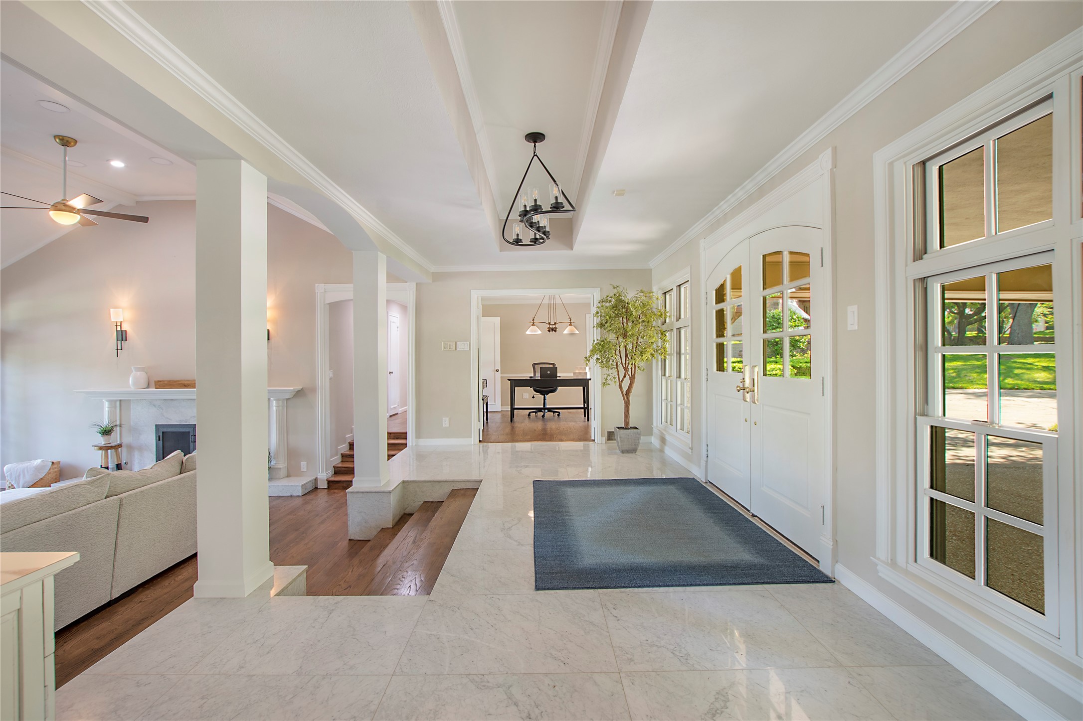 2415 Custer Cove
