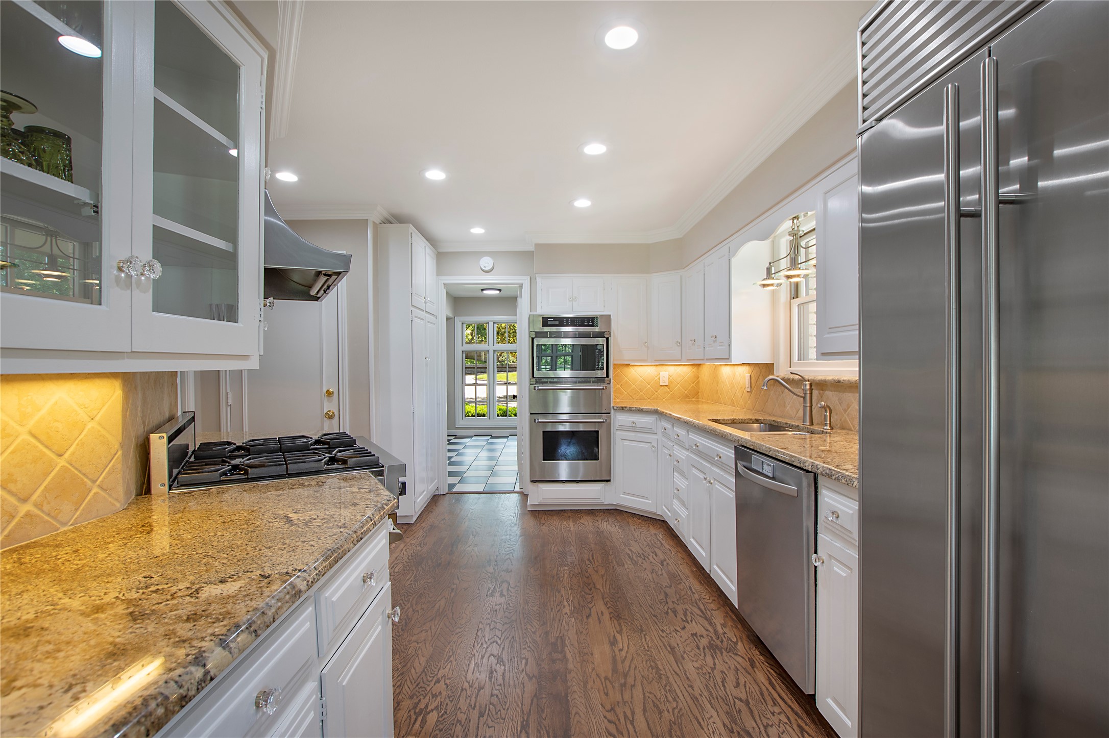 2415 Custer Cove
