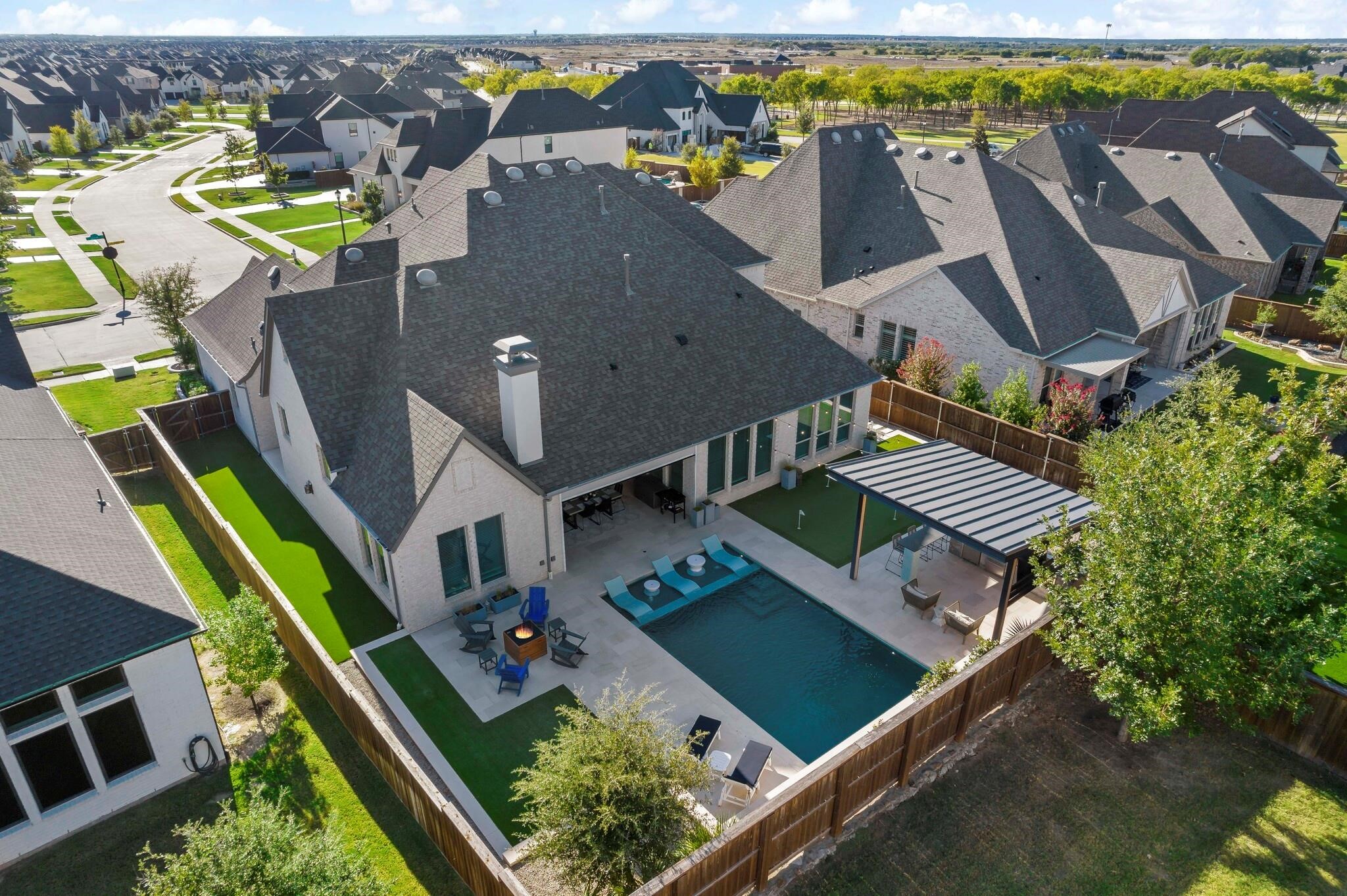 740 Hallmark Court