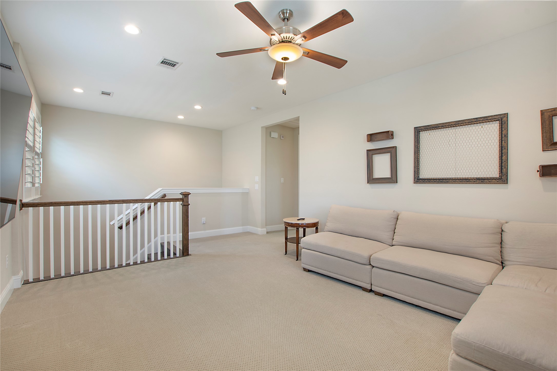 2208 Tremont Boulevard