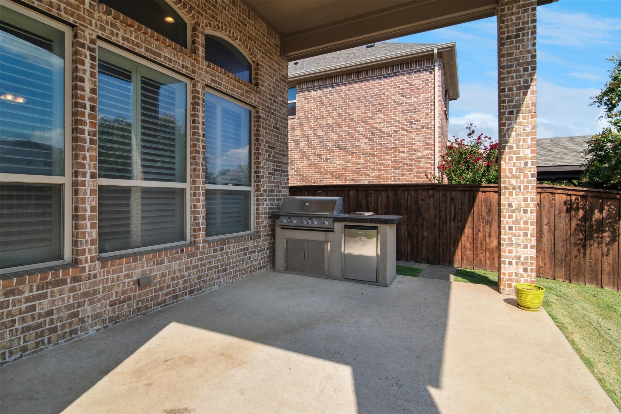 1618 Whirlaway Court