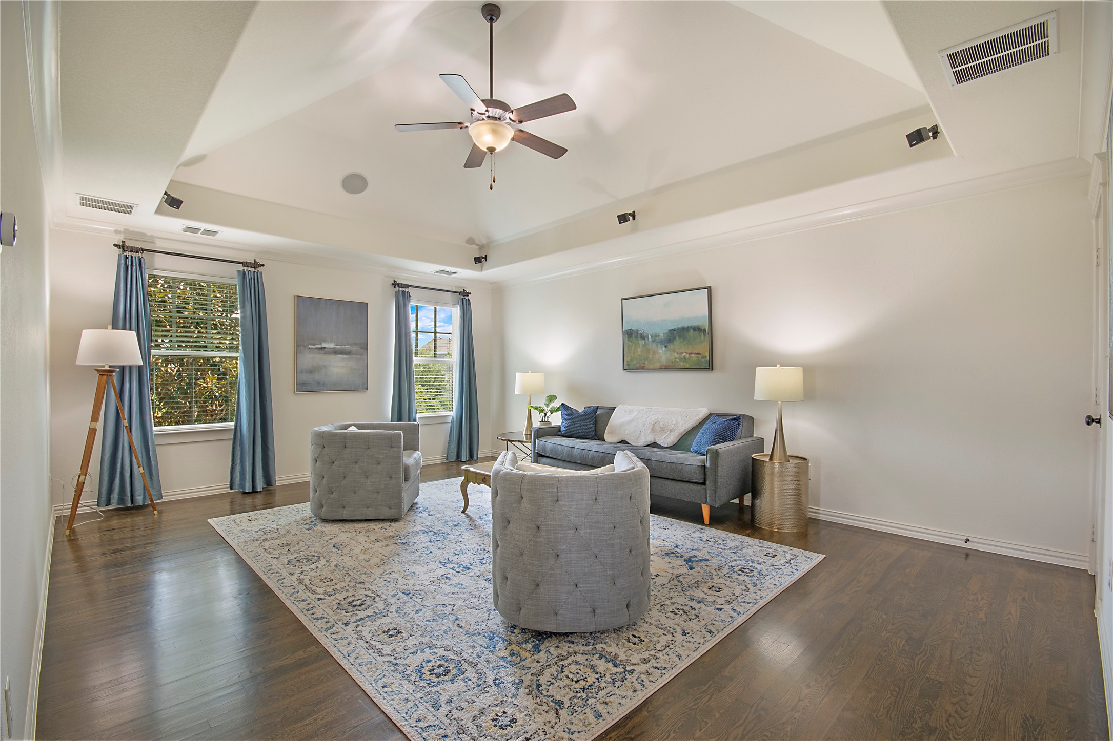 7501 Darrow Drive