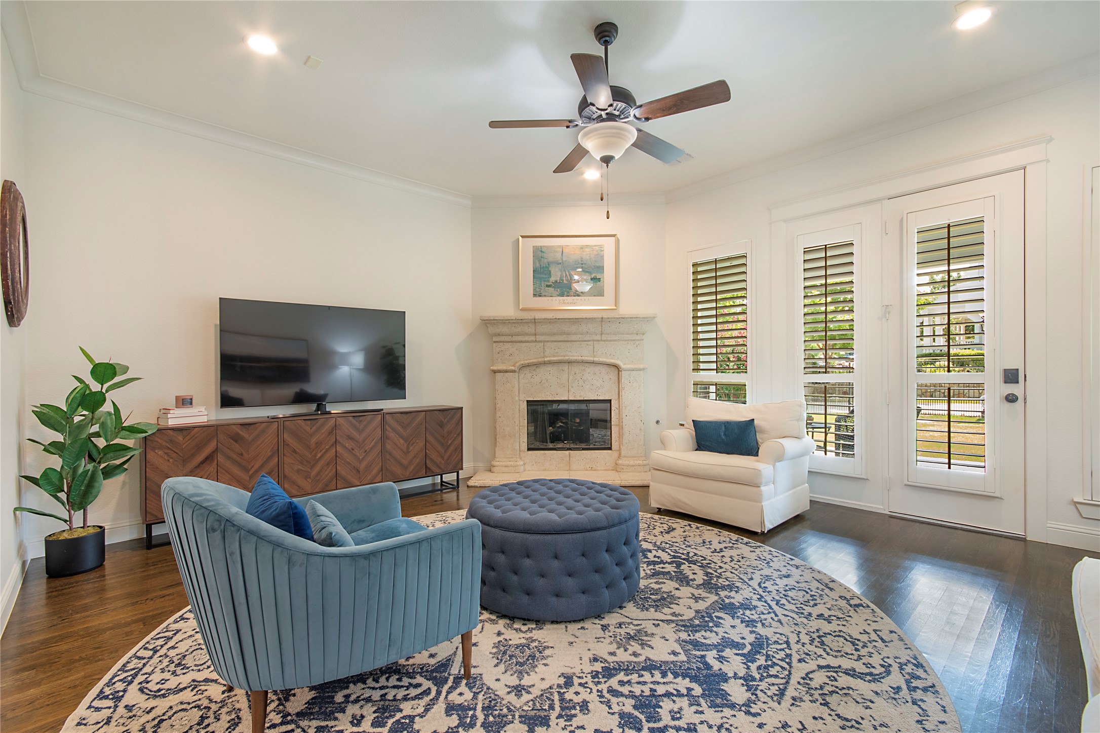 7501 Darrow Drive