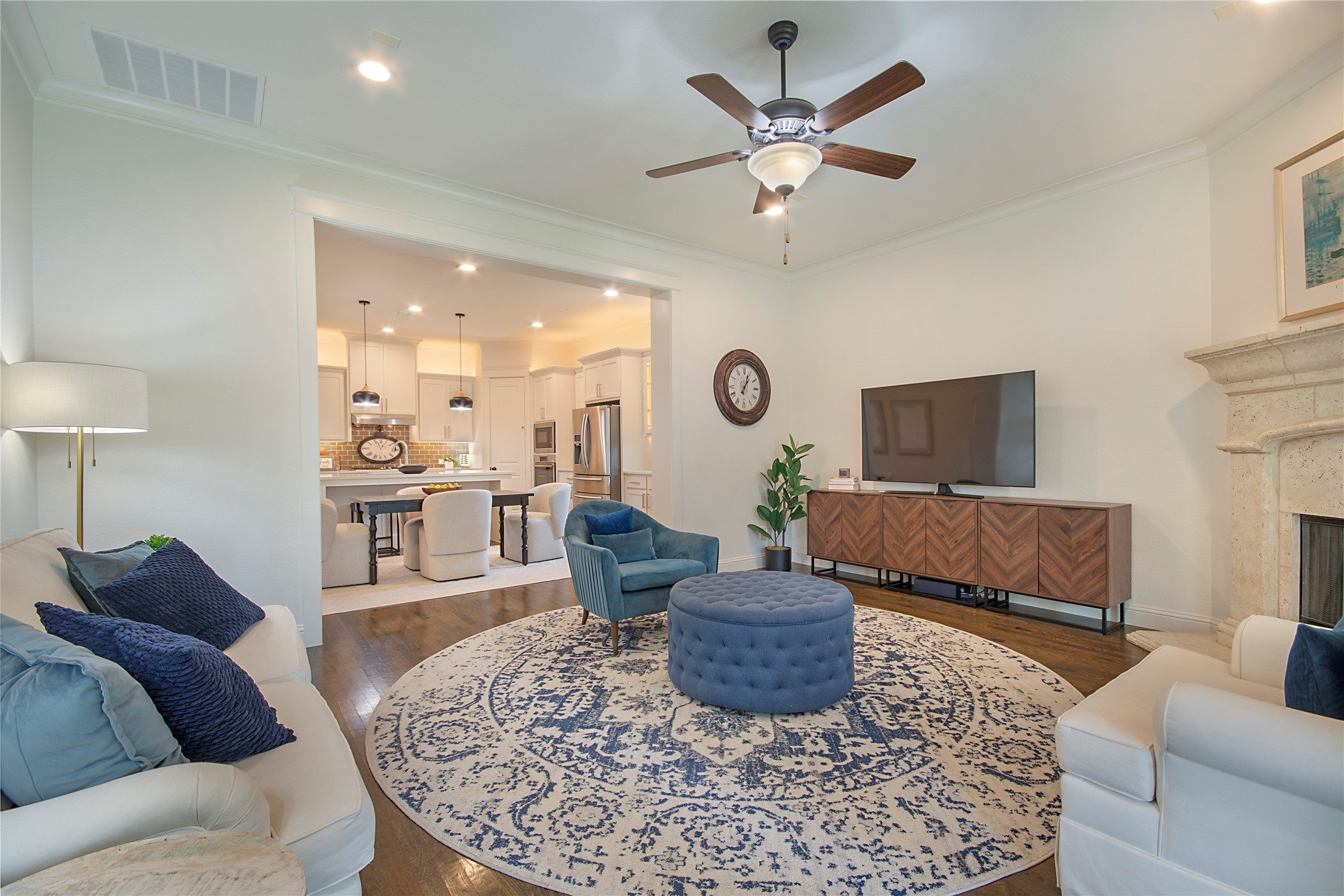 7501 Darrow Drive