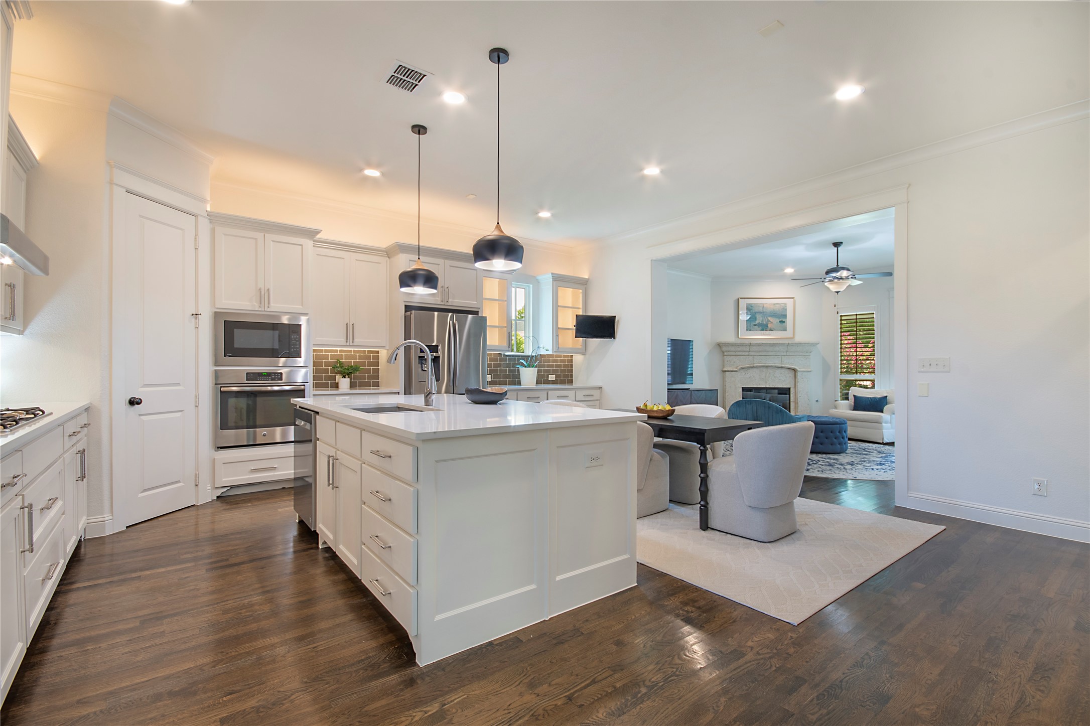 7501 Darrow Drive