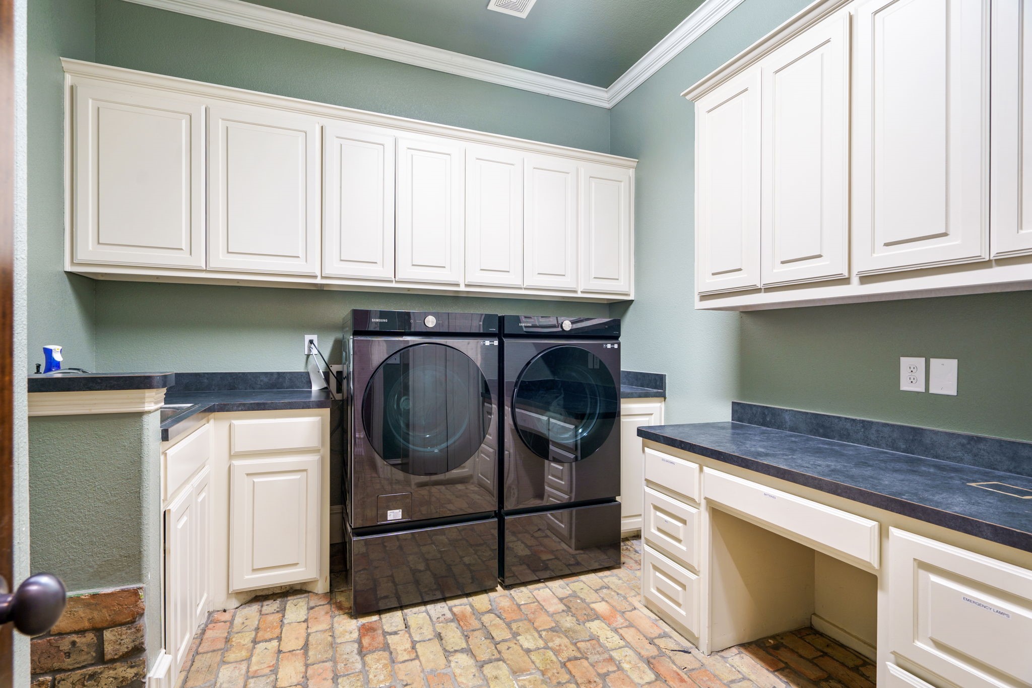 3305 Timber Glen Lane