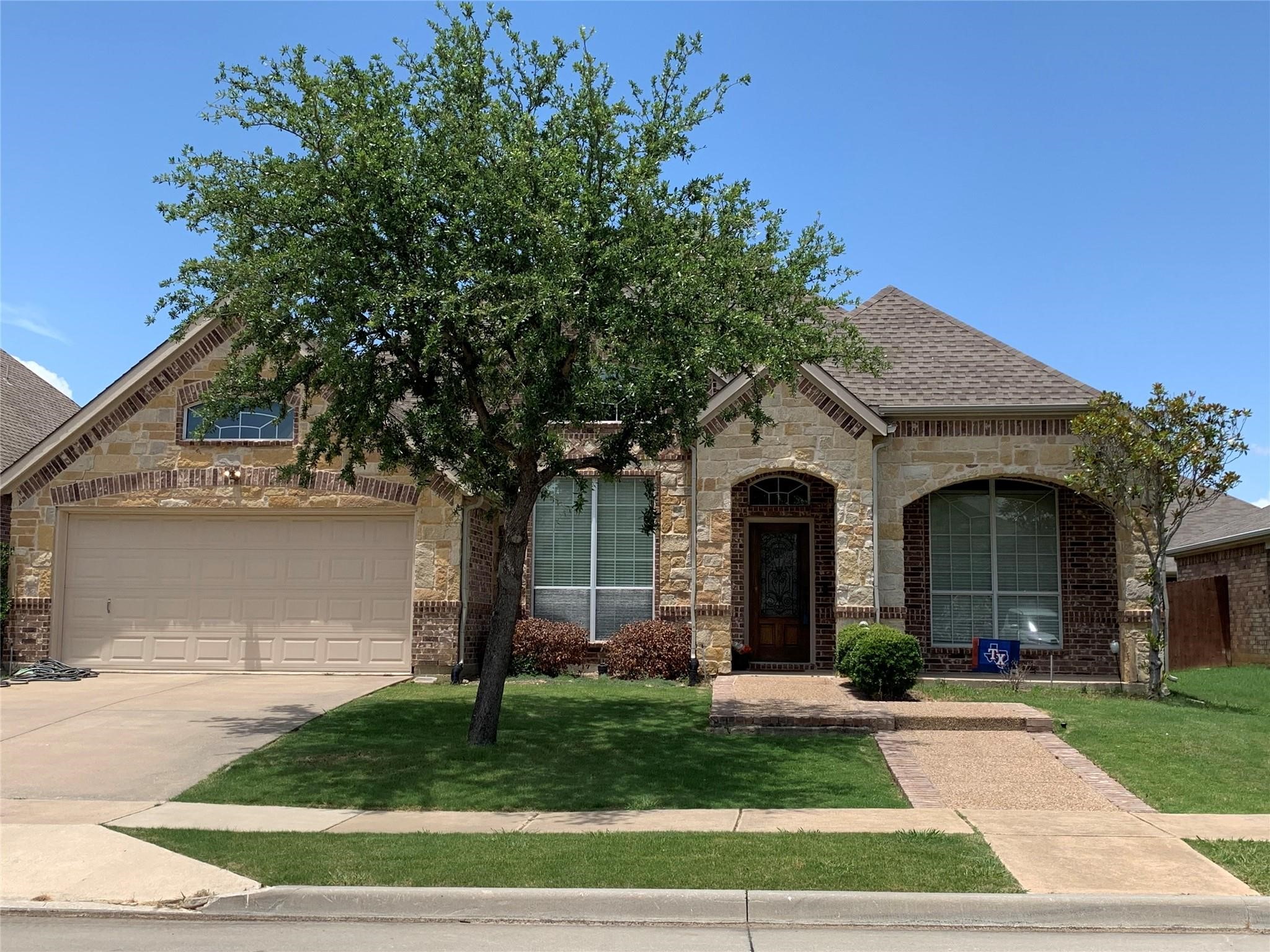 2621 Cedar Falls Drive