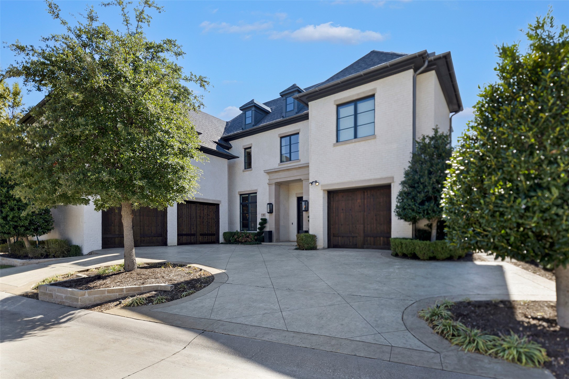 32 Devonstone Place
