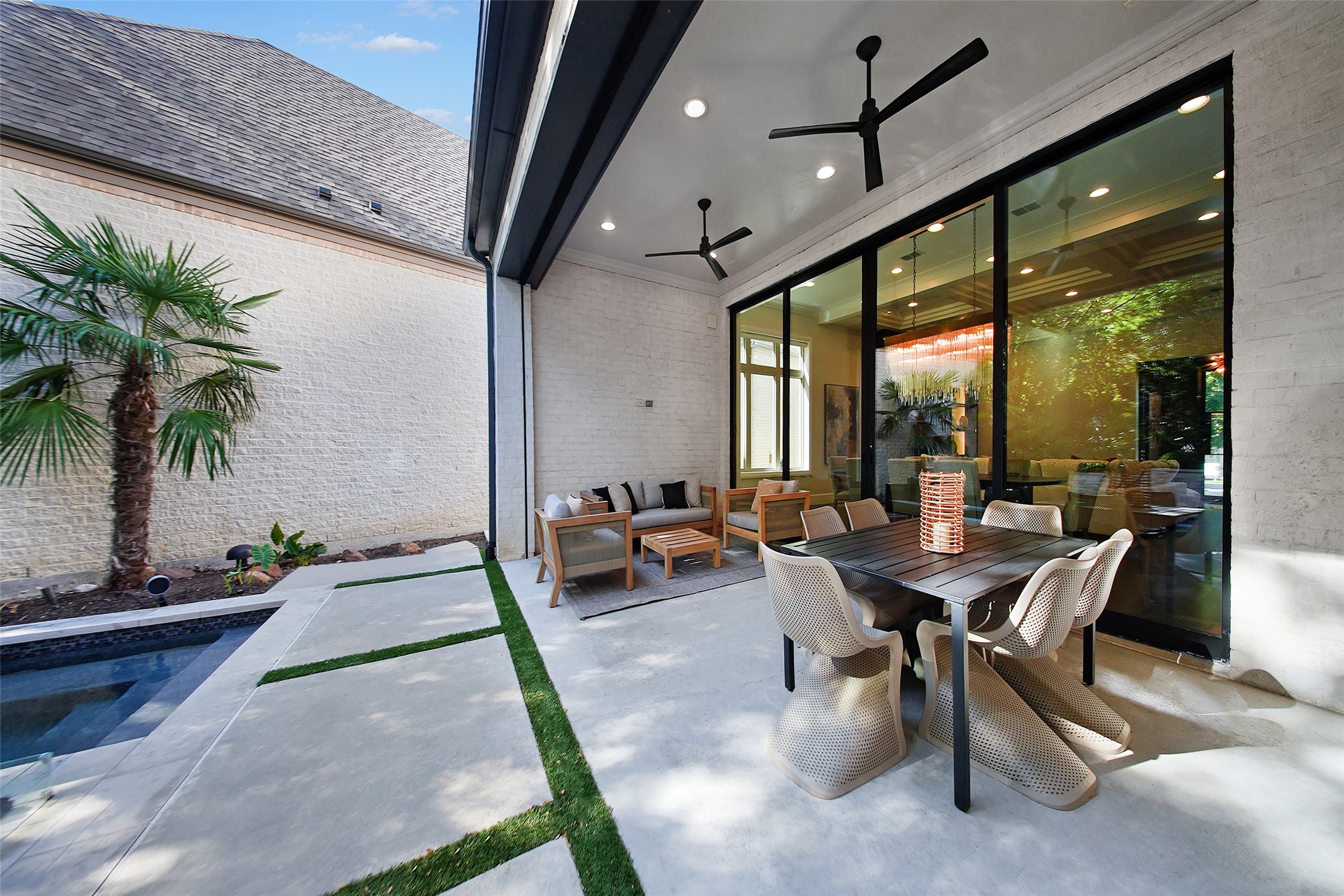 32 Devonstone Place