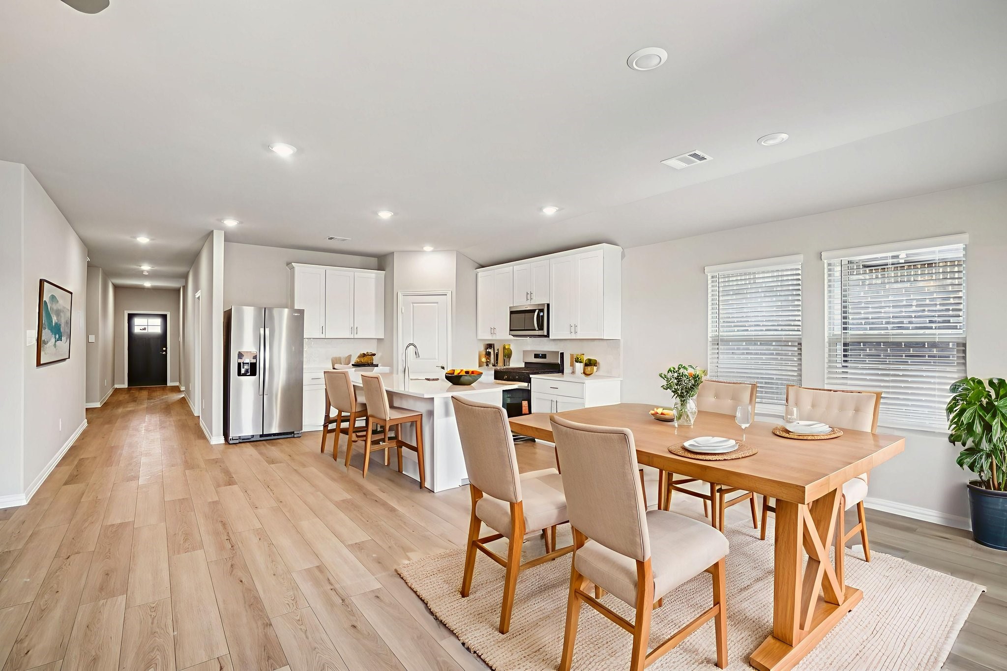 809 London Town Lane