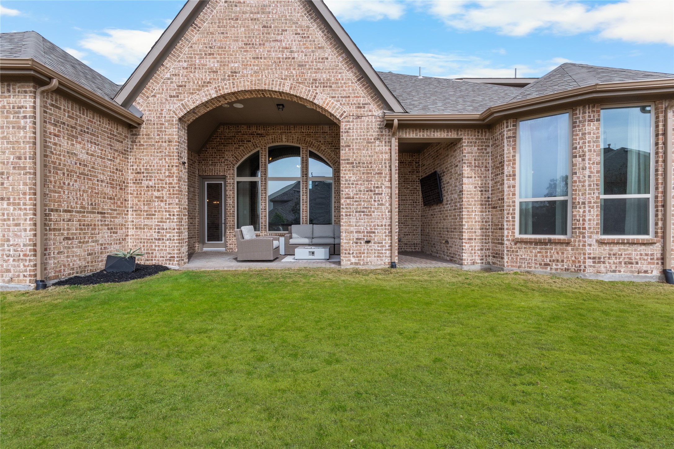 4571 Acacia Parkway