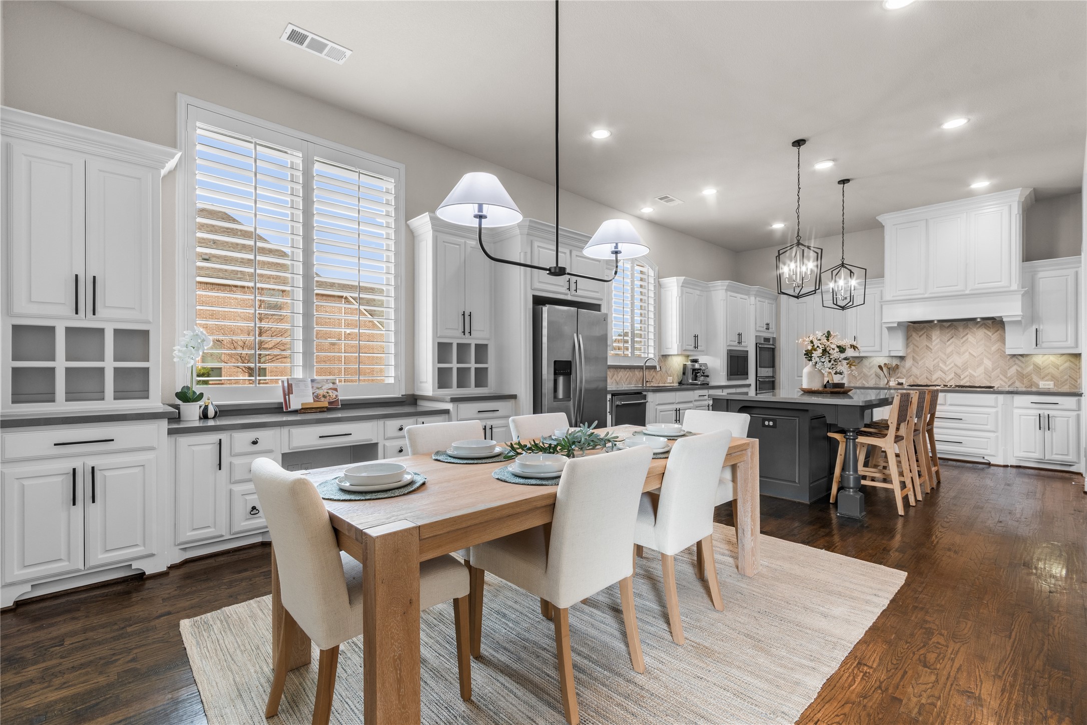 4571 Acacia Parkway