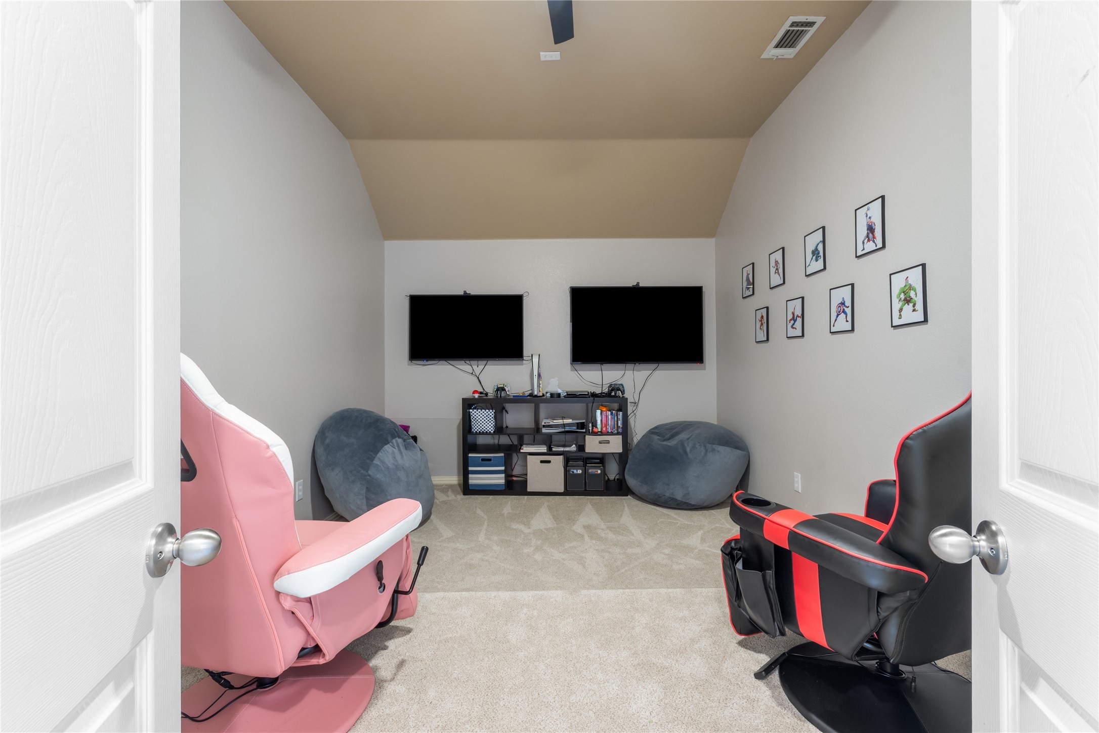 216 Orchard Park Court
