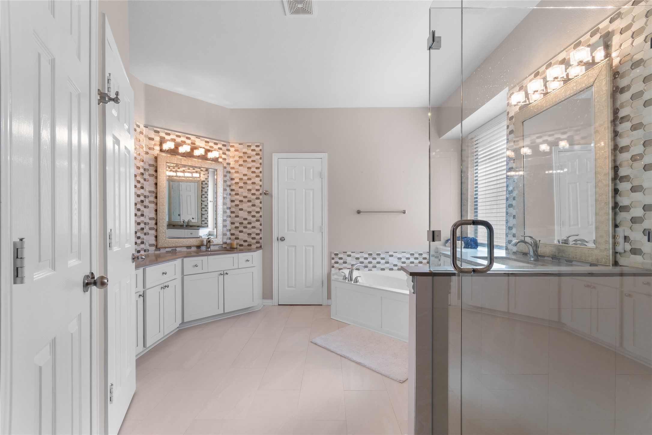 216 Orchard Park Court
