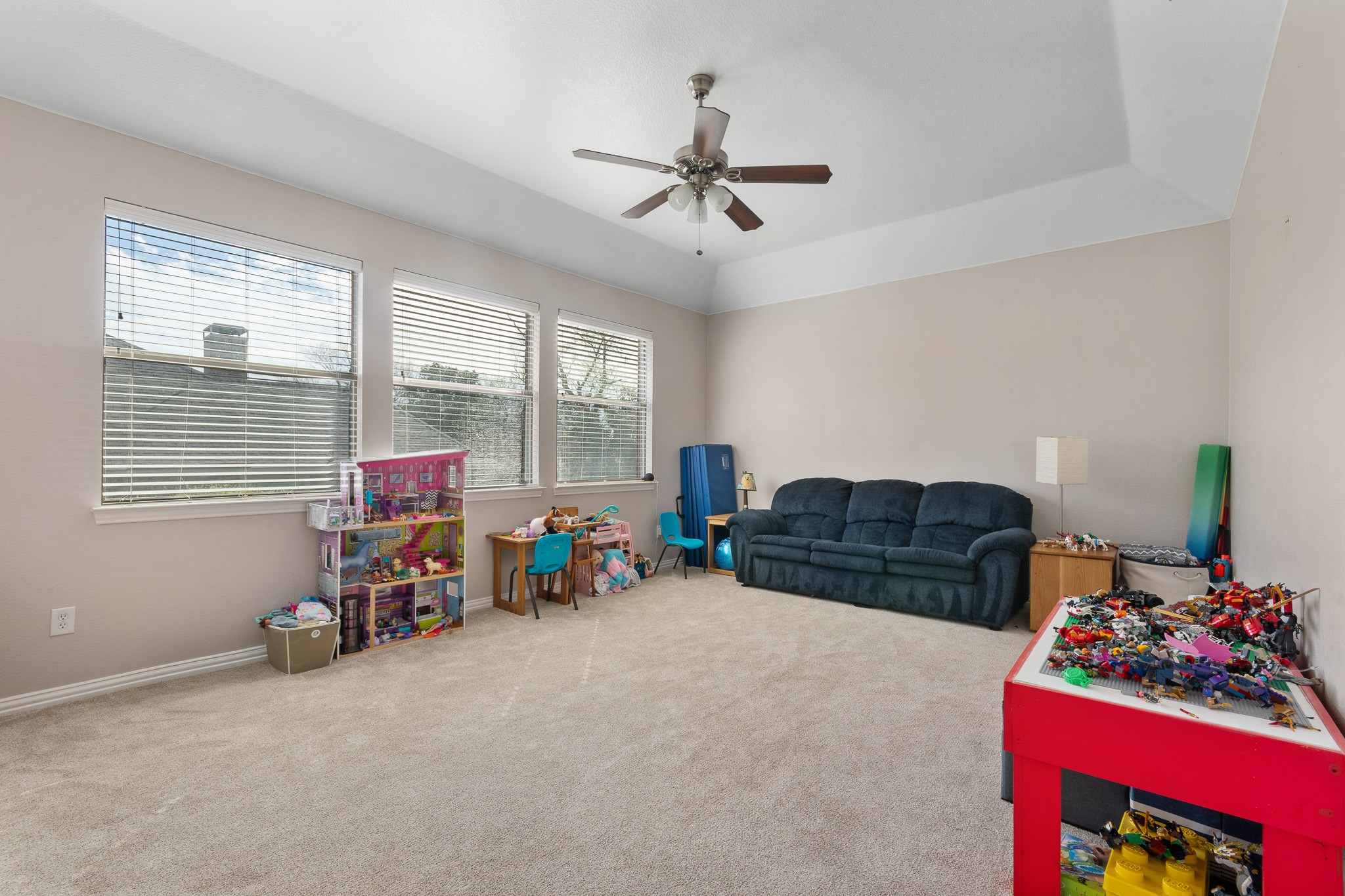 216 Orchard Park Court