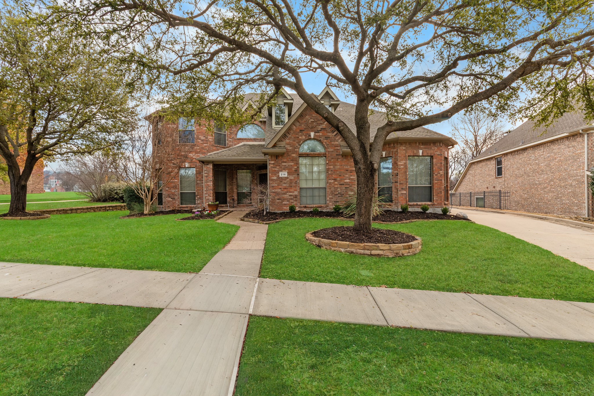 216 Orchard Park Court