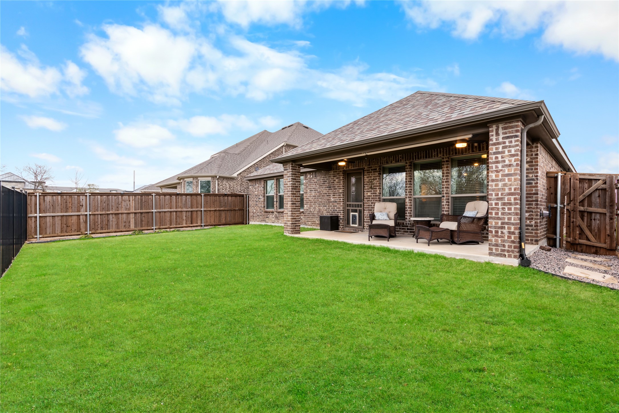 3820 Horseshoe Trail
