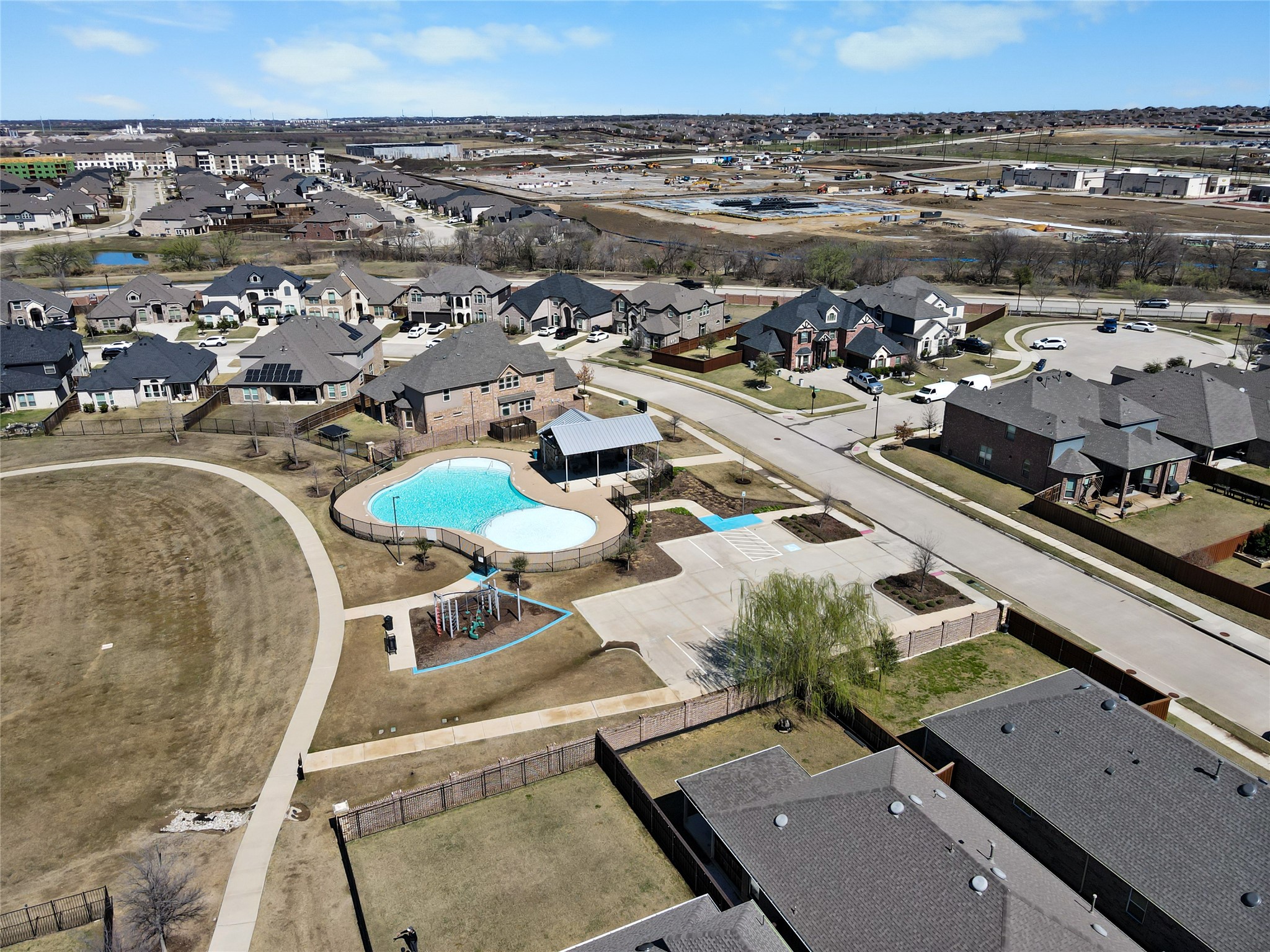 3820 Horseshoe Trail