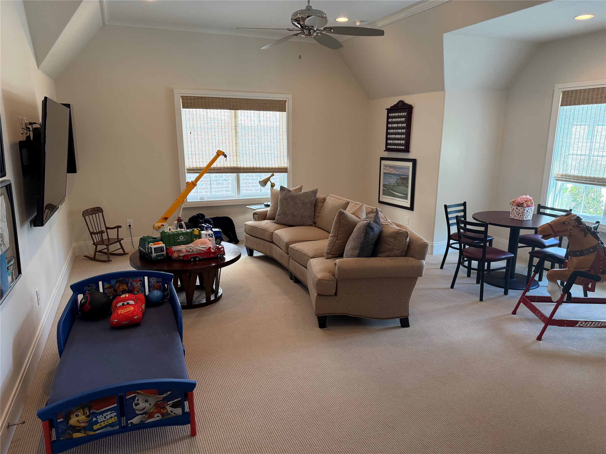 11 Edge Hill Drive