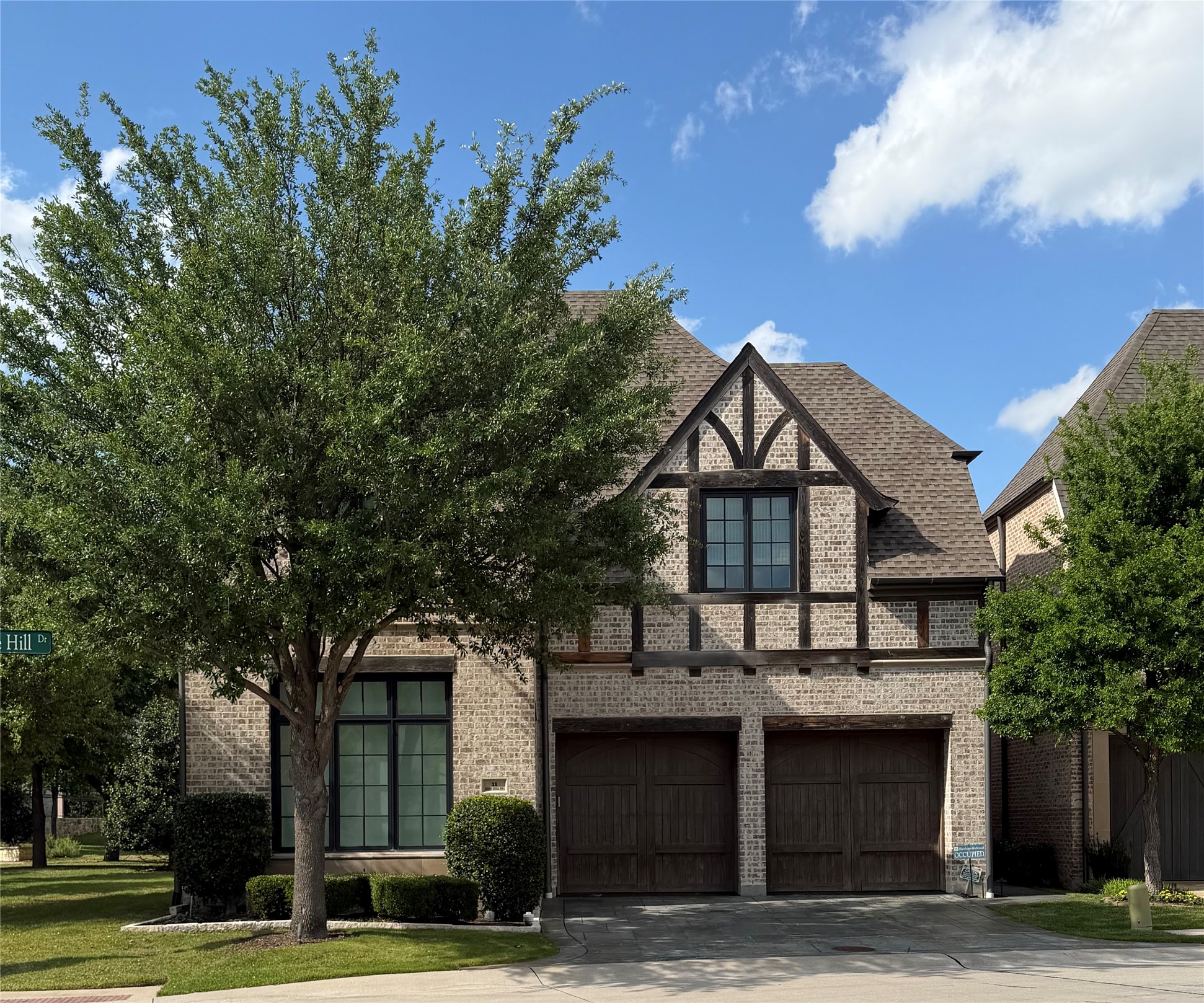 11 Edge Hill Drive