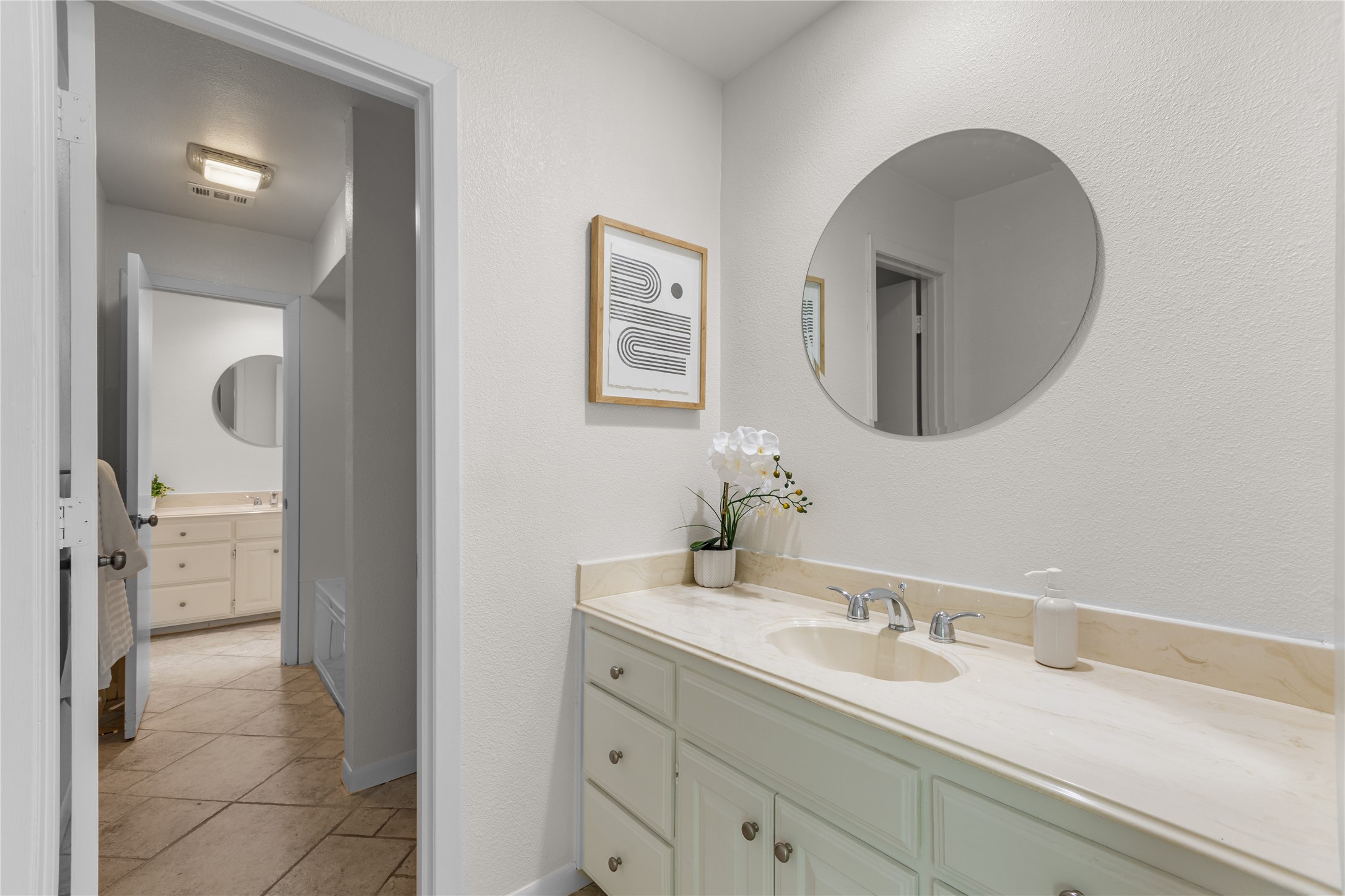 5739 Brushy Creek Trail