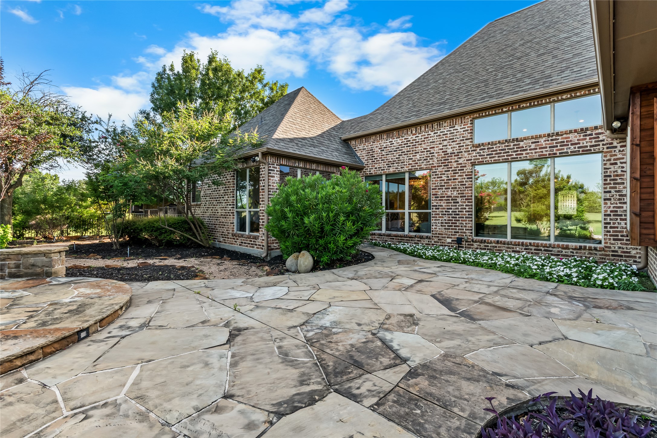 5420 Oak Bend Trail