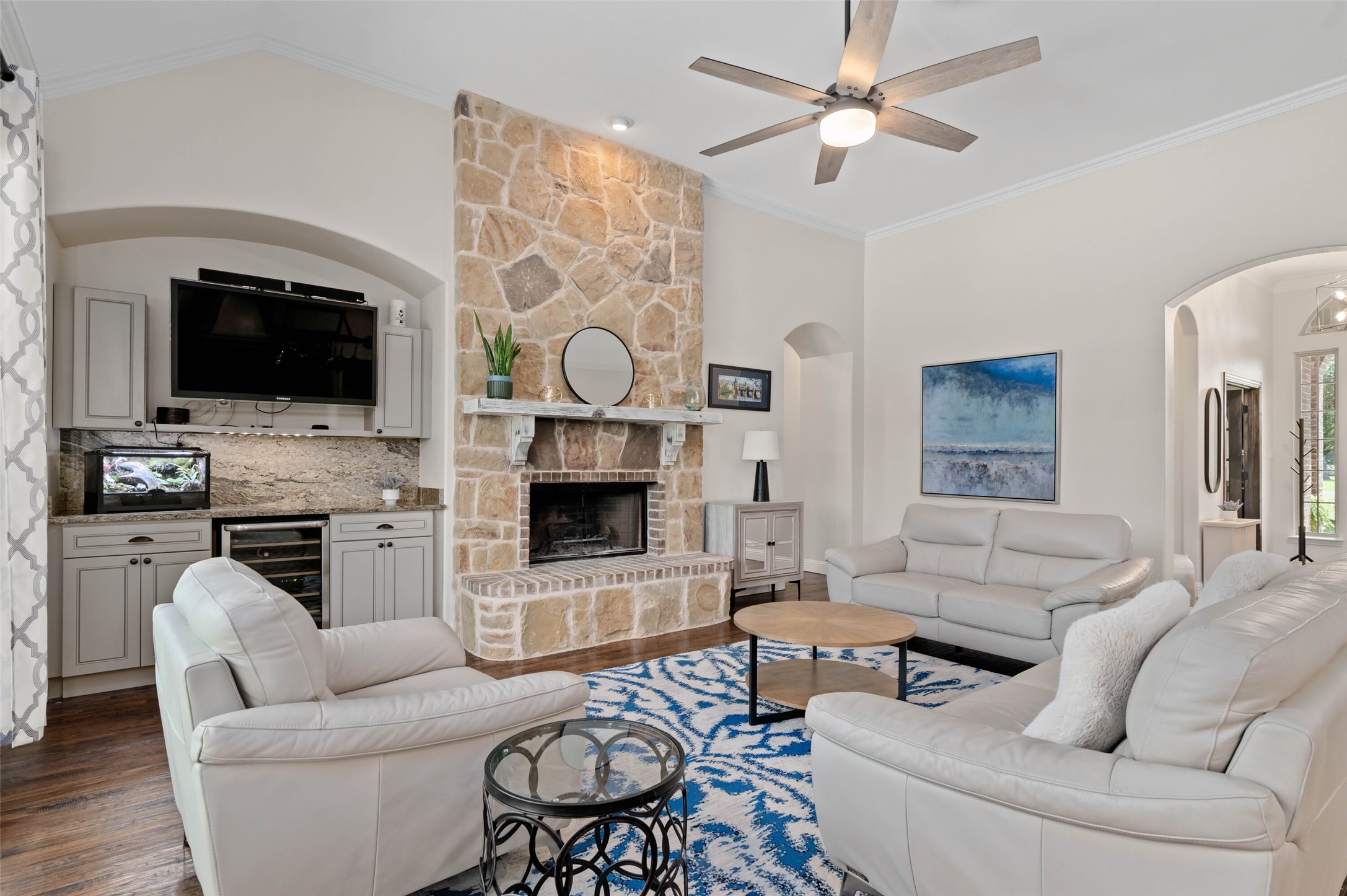 5044 Dogwood Drive