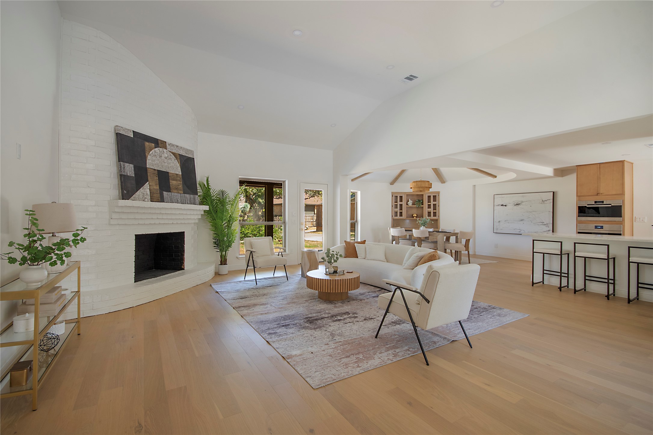 3703 Windmill Lane
