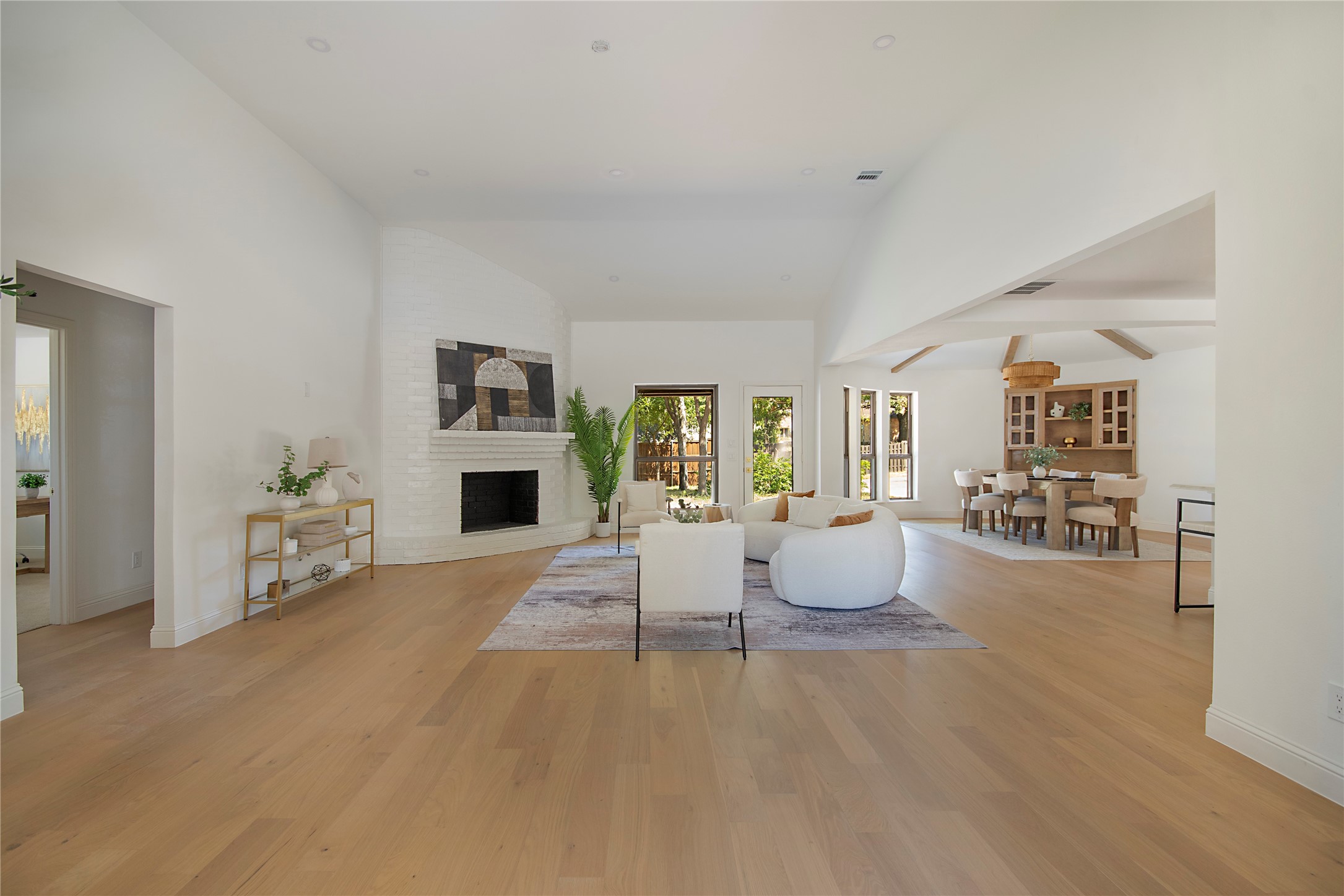 3703 Windmill Lane
