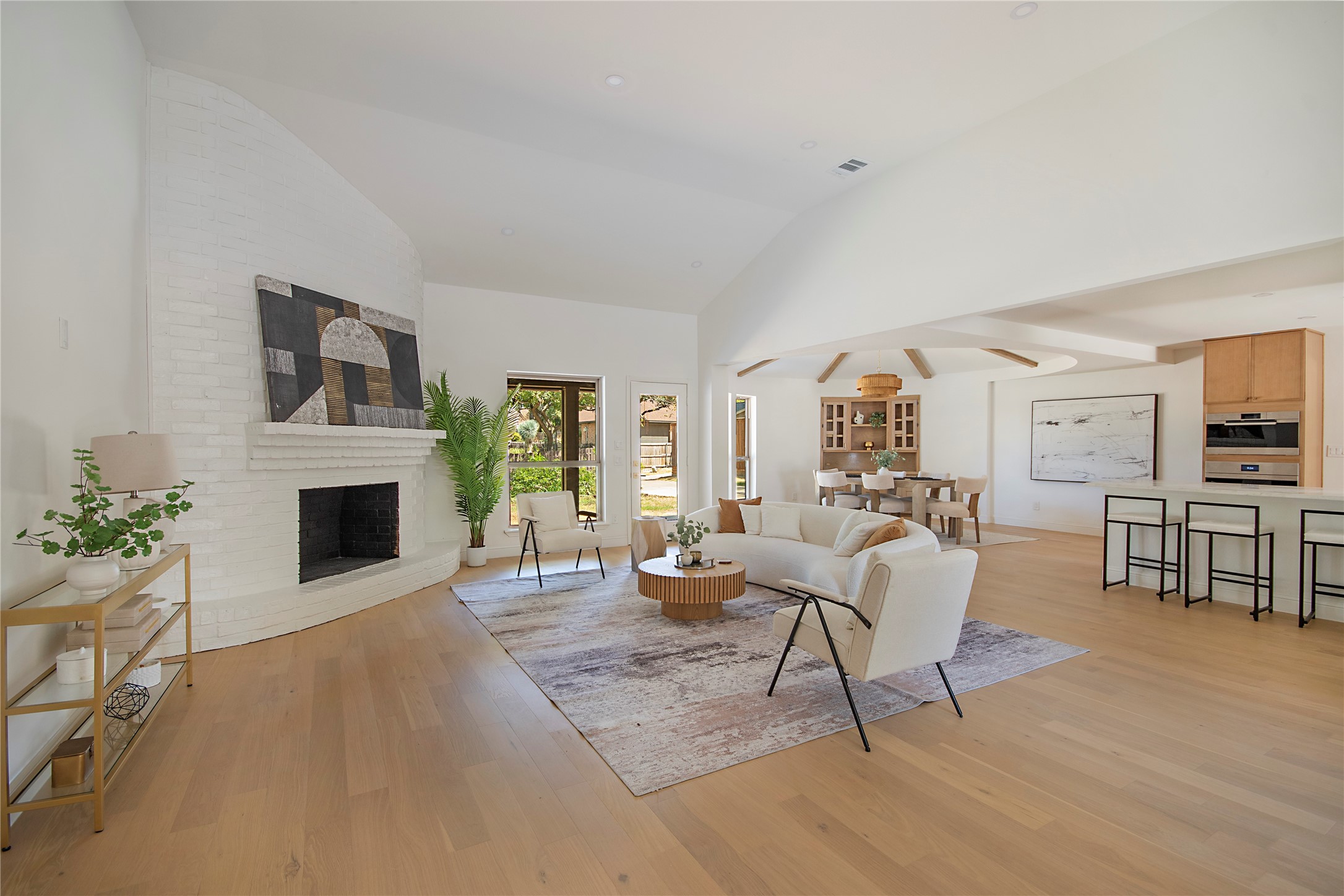 3703 Windmill Lane