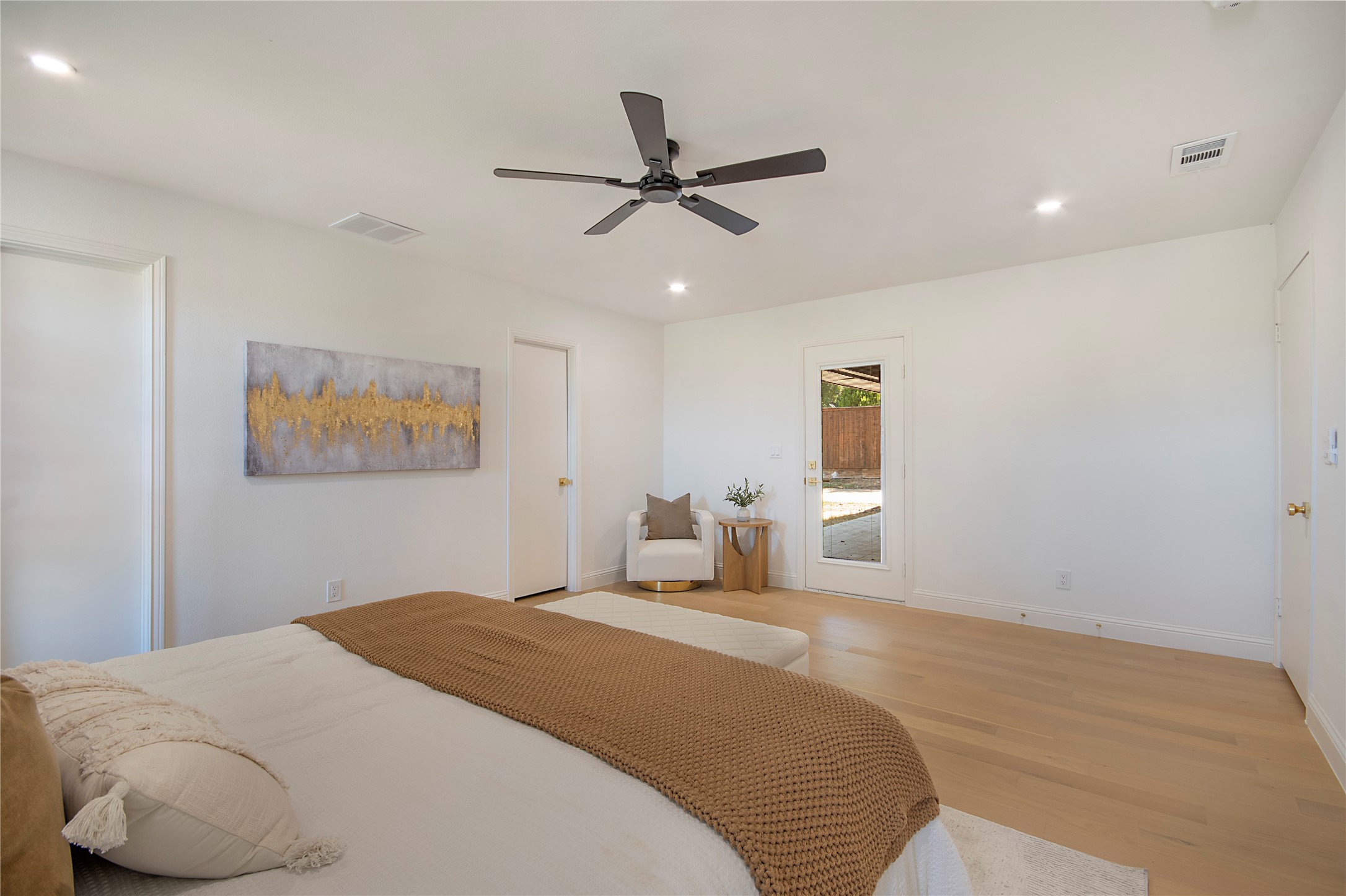 3703 Windmill Lane