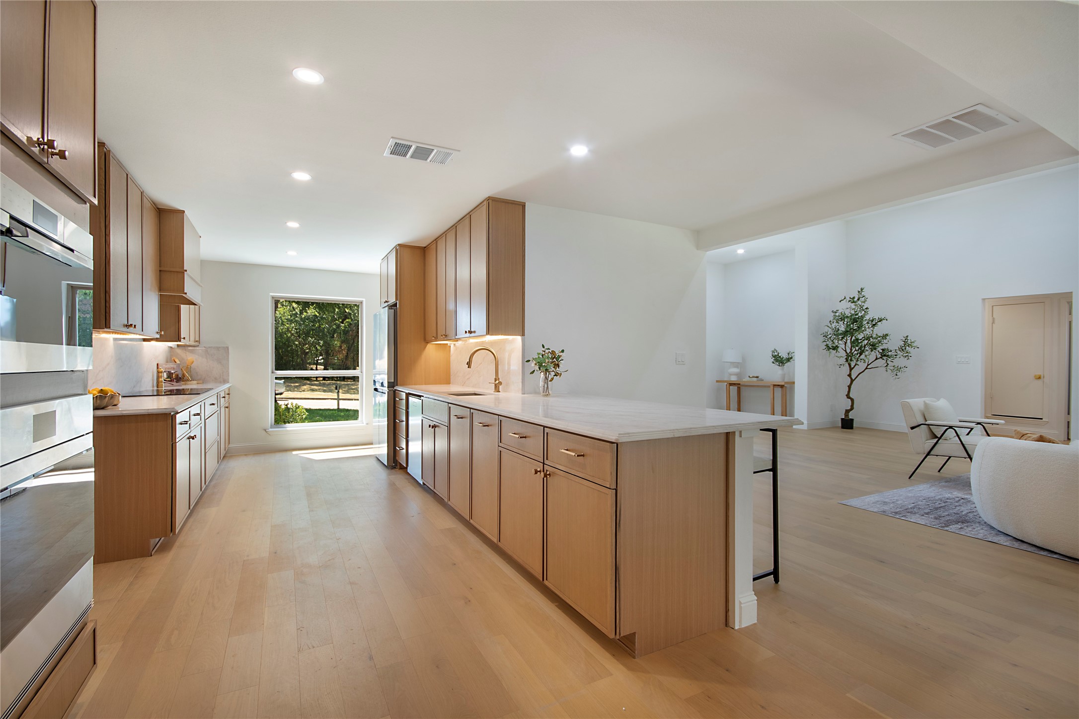 3703 Windmill Lane