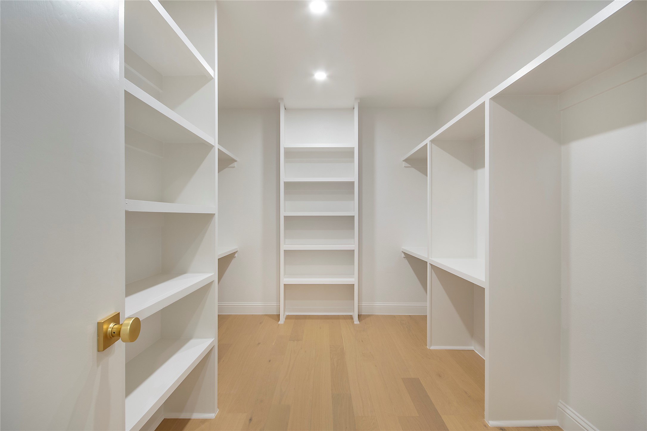 3703 Windmill Lane