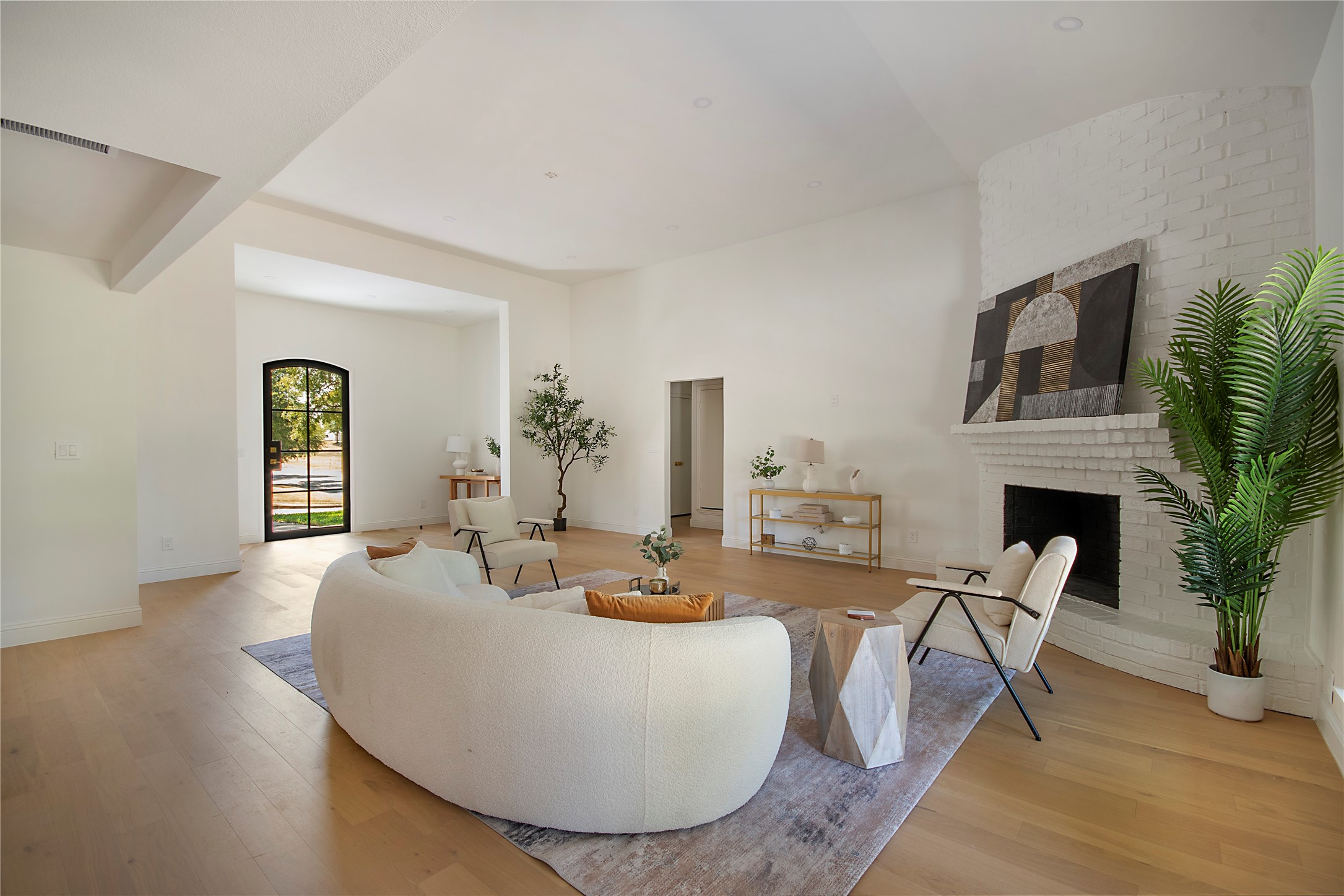 3703 Windmill Lane