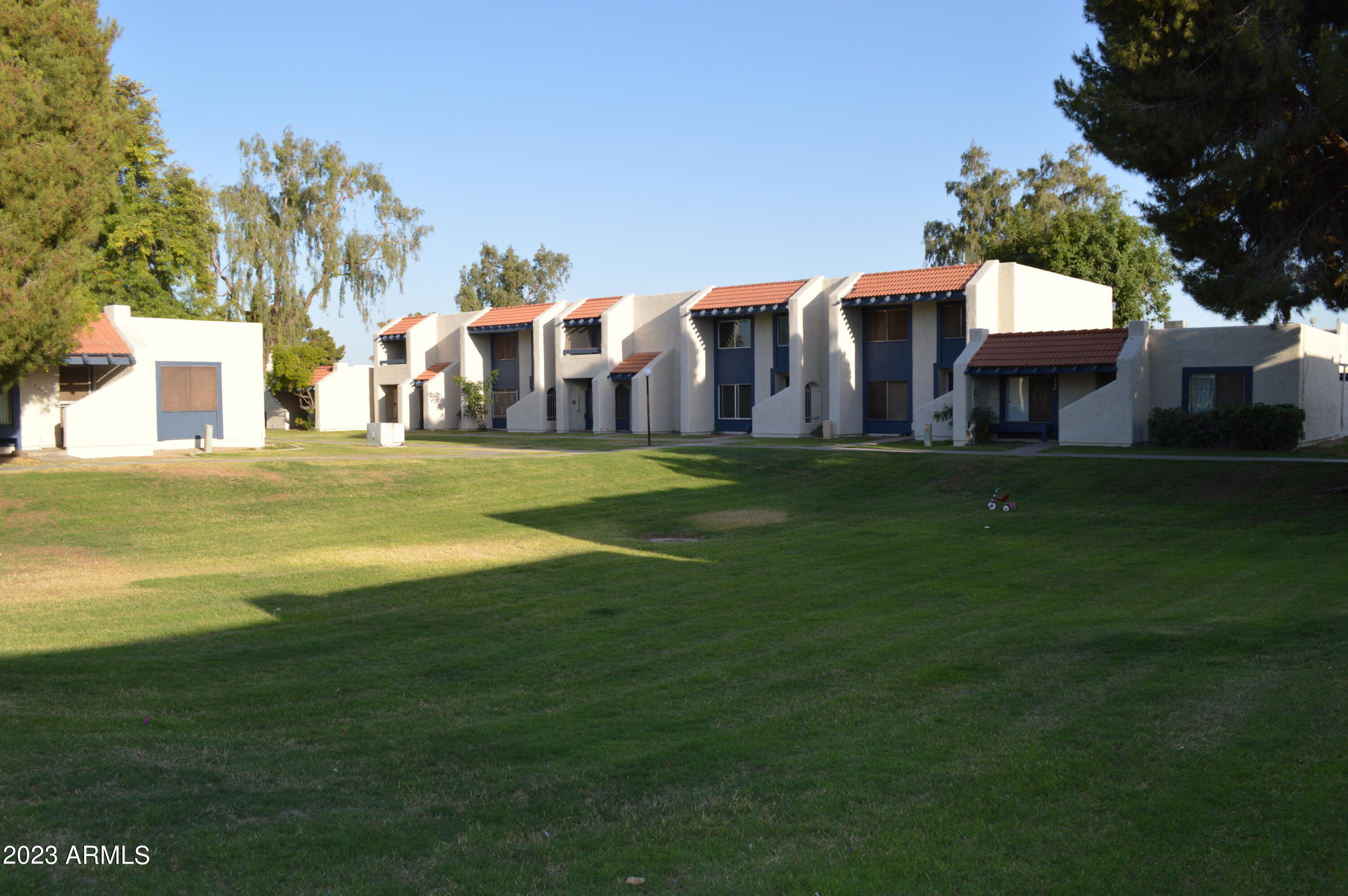 5442 W EL CAMINITO Drive
